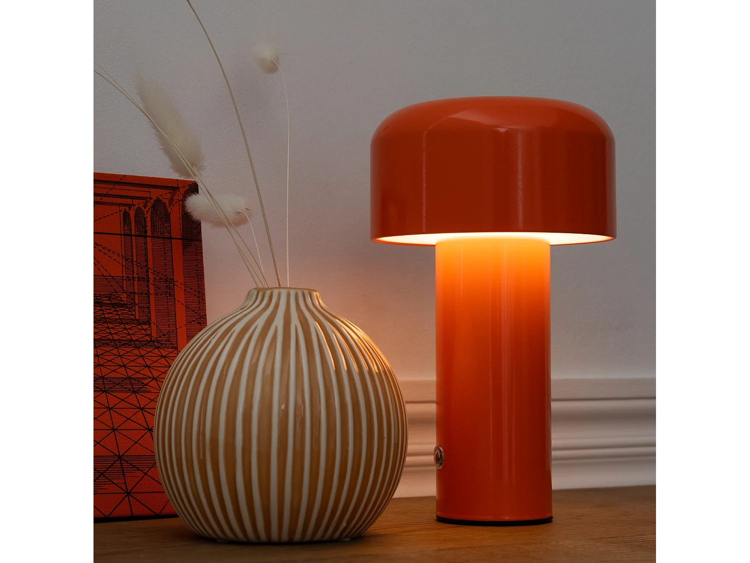 Lampe LED à poser orange MIRA - HAPPY GARDEN