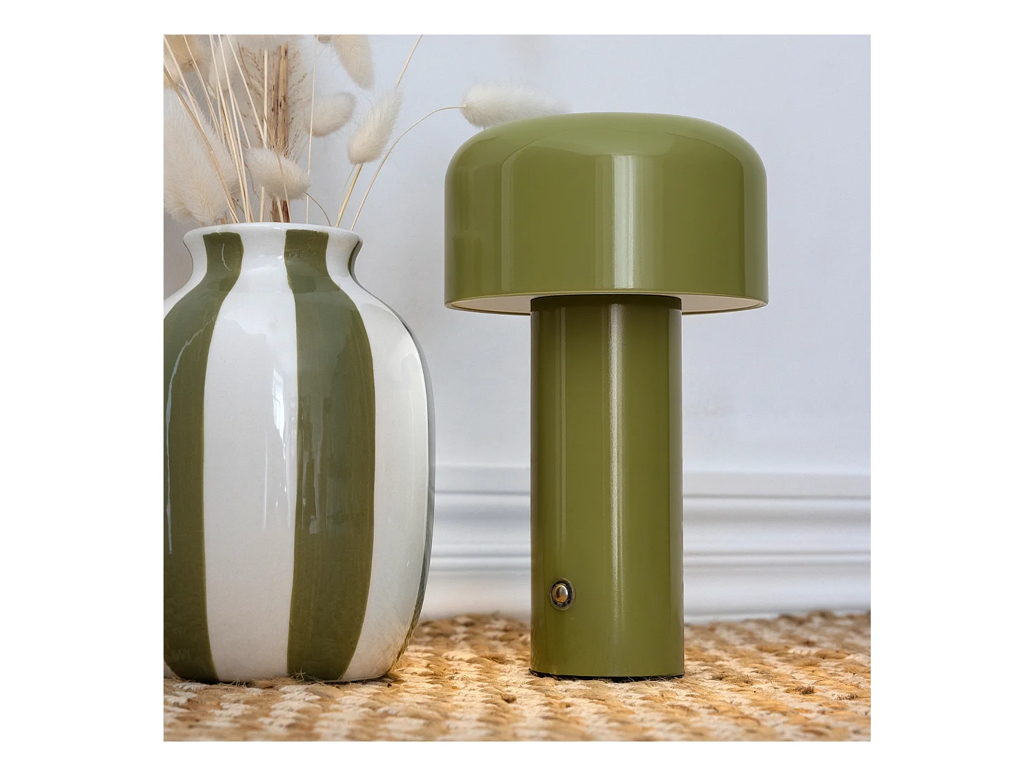 Lampe LED à poser verte MIRA - HAPPY GARDEN