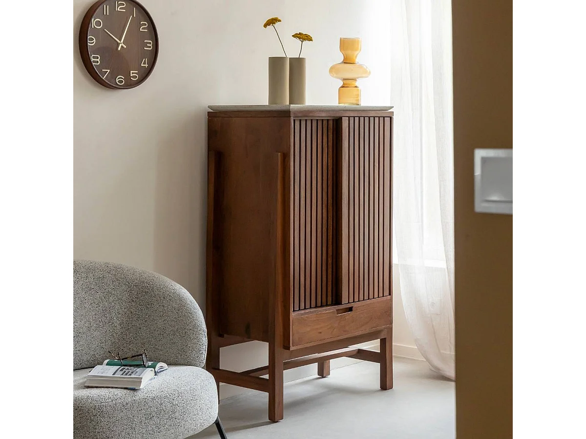 Armoire en bois d'acacia et terrazzo Kaelis