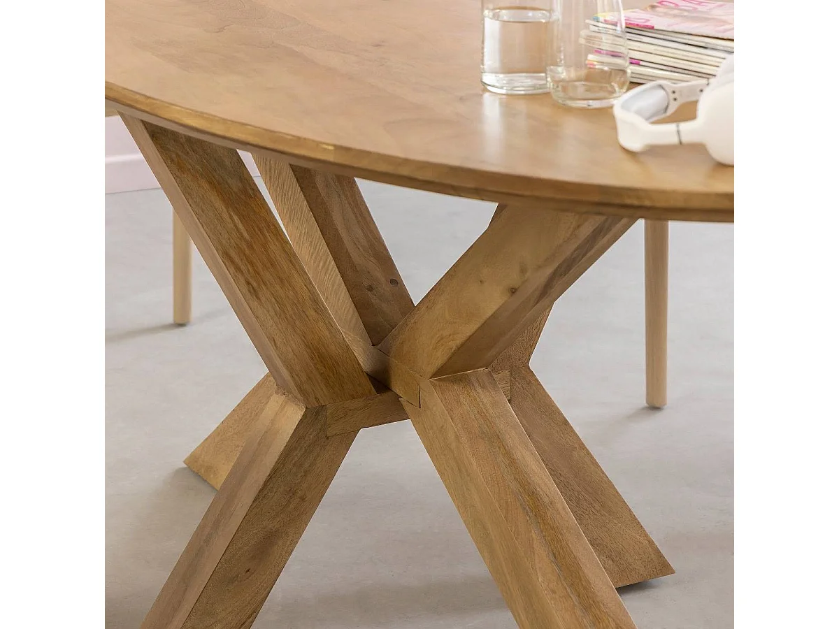 Table à manger ovale en bois de manguier Maloé