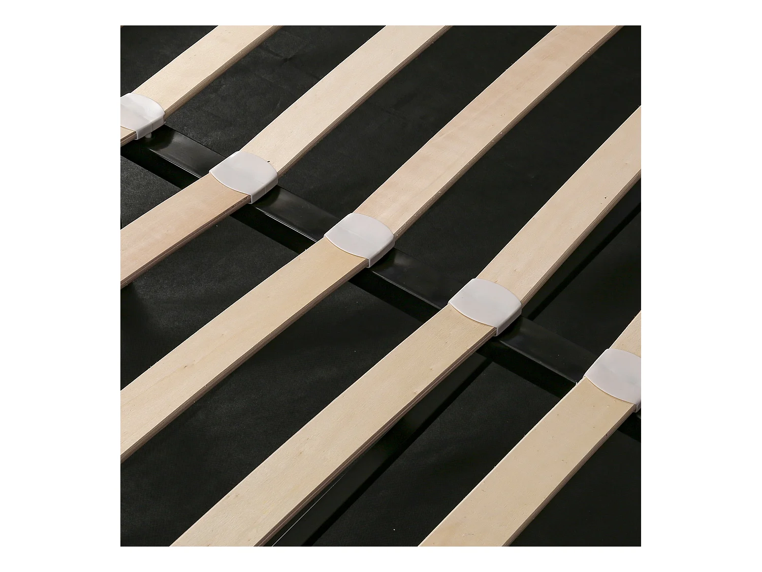 Lit coffre 180x200 cm avec sommier en bois - tête de lit capitonnée - velours - gris (sans matelas)