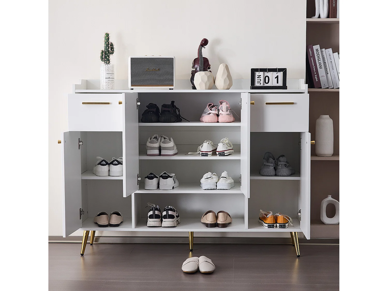 Meuble chaussures blanc avec 2 tiroirs et 4 portes, pieds en métal 130x37x100cm