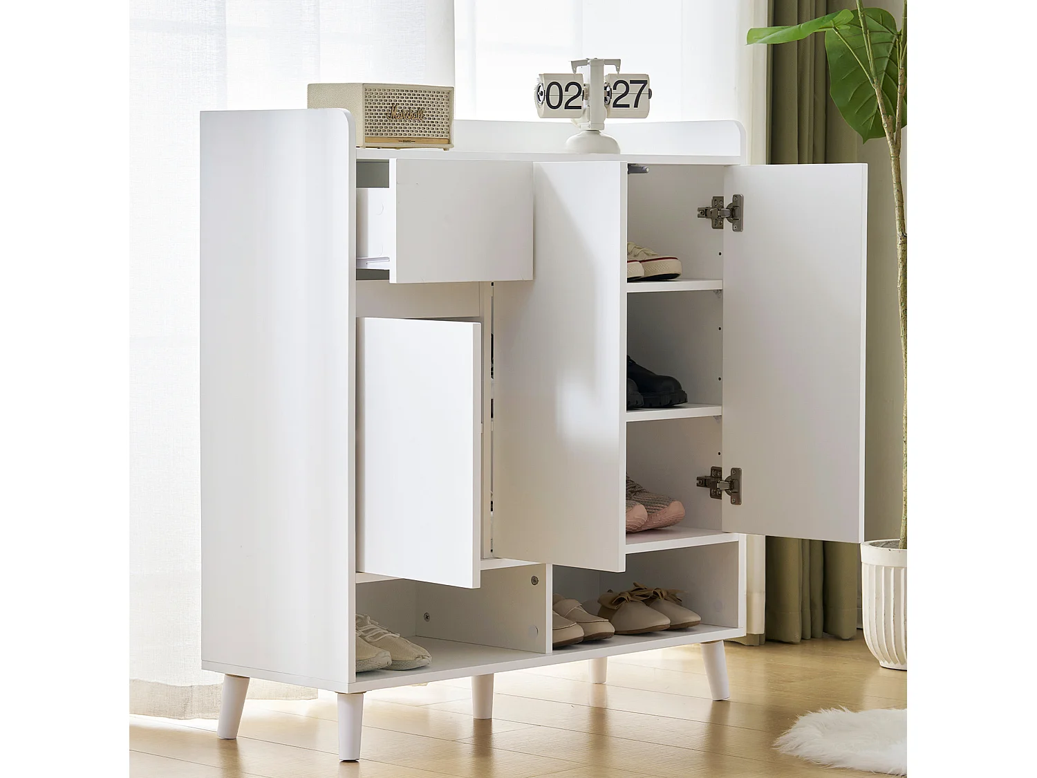 Meuble chaussures blanc avec 1 tiroir et 3 portes, étagères réglables, 90x35x99 cm