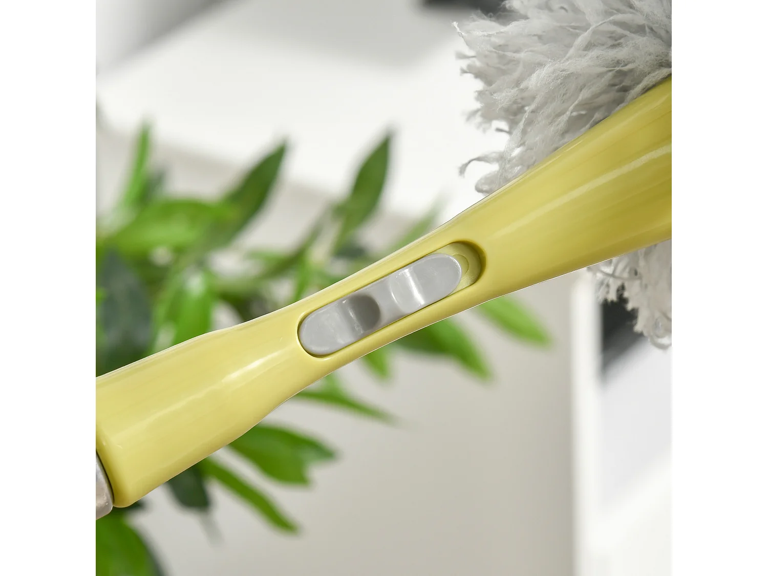 Kit per pulizia della casa con asta di prolunga e 3 spolverini