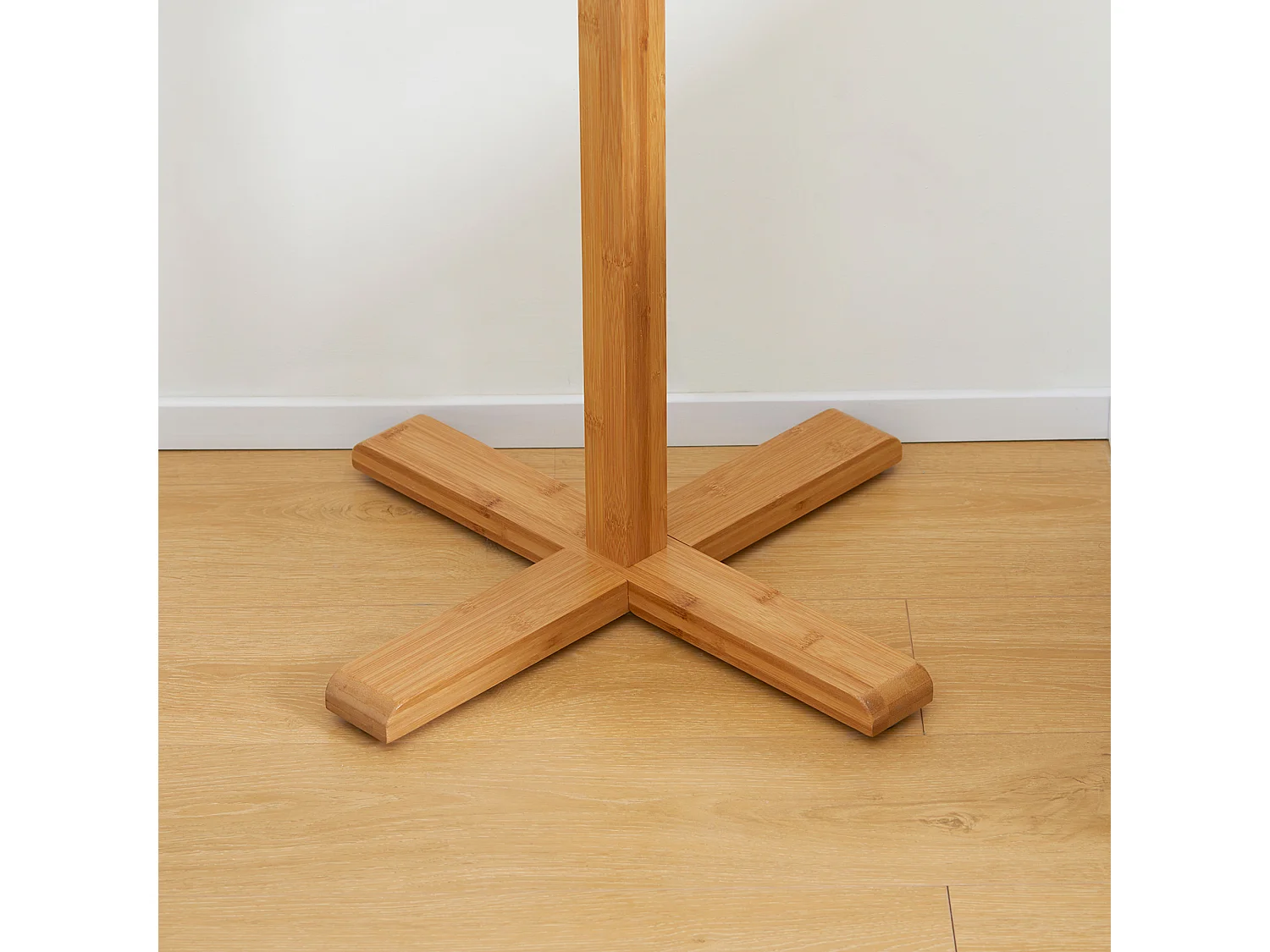 Appendi abiti di bambù 8 ganci base a x 49.5x49.5x 178cm