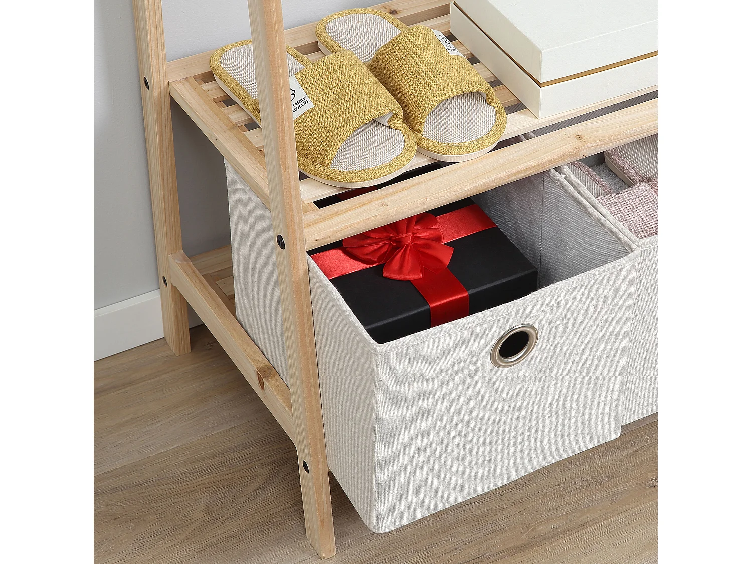 Appendiabiti in legno naturale 4 ganci 3 mensole 2 cassetti