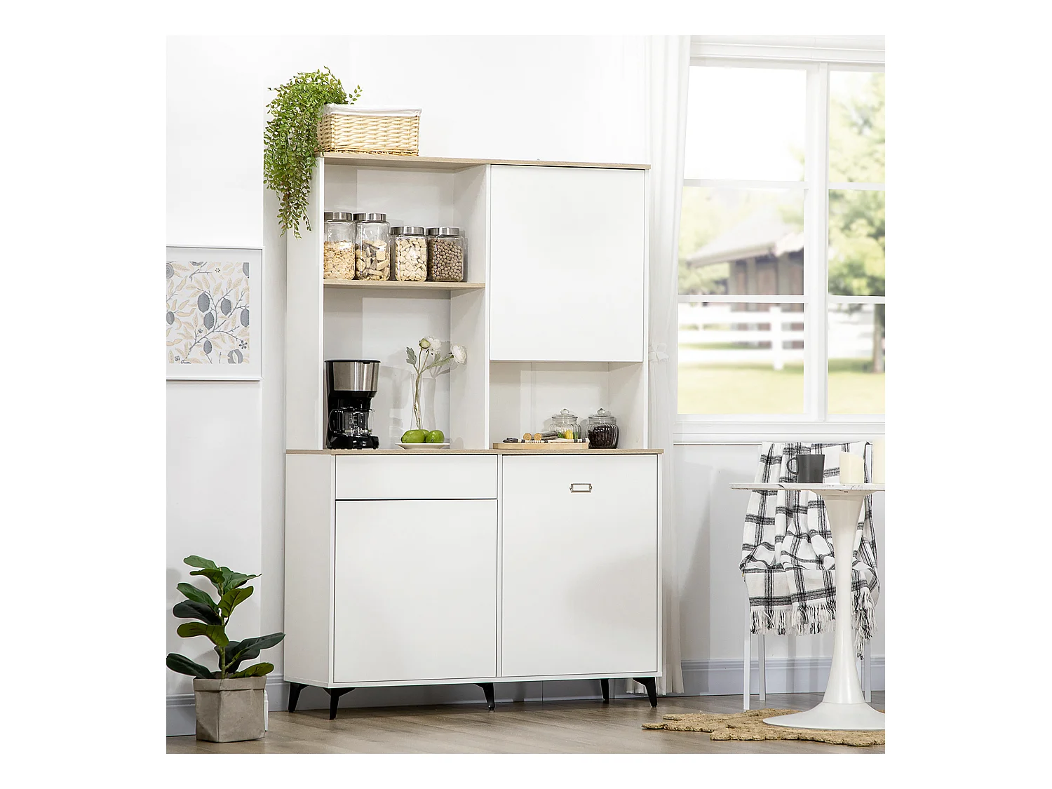 Dispensa cucina con ripiani aperti armadietti e cassetto bianco