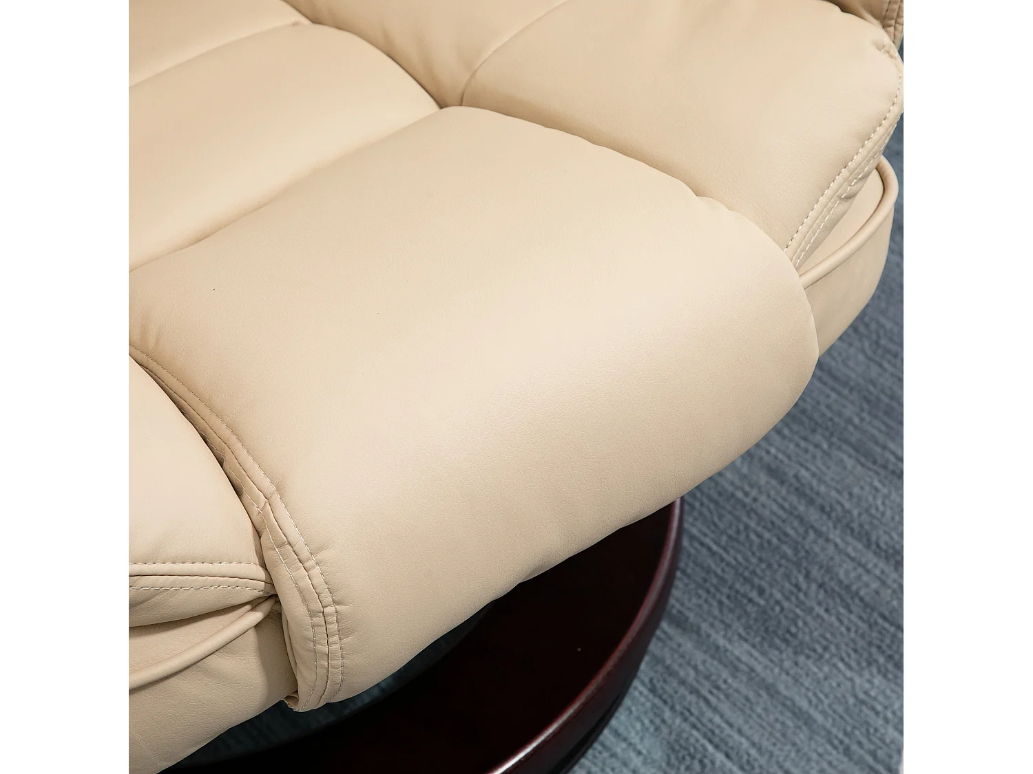 Set poltrona relax e pouf poggiapiedi reclinabile e girevole