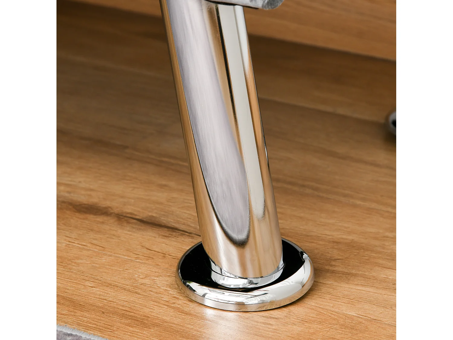 Chaise longue vintage velluto grigio con cuscino