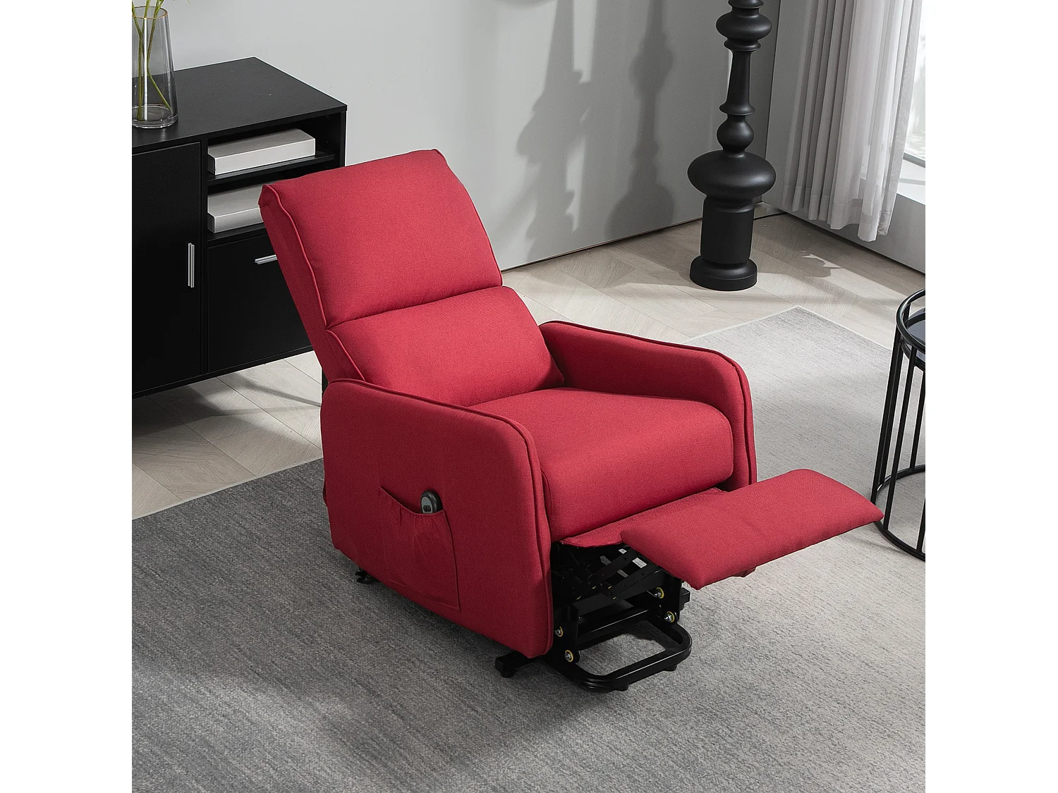 Poltrona alzapersona elettrica e reclinabile con telecomando rosso