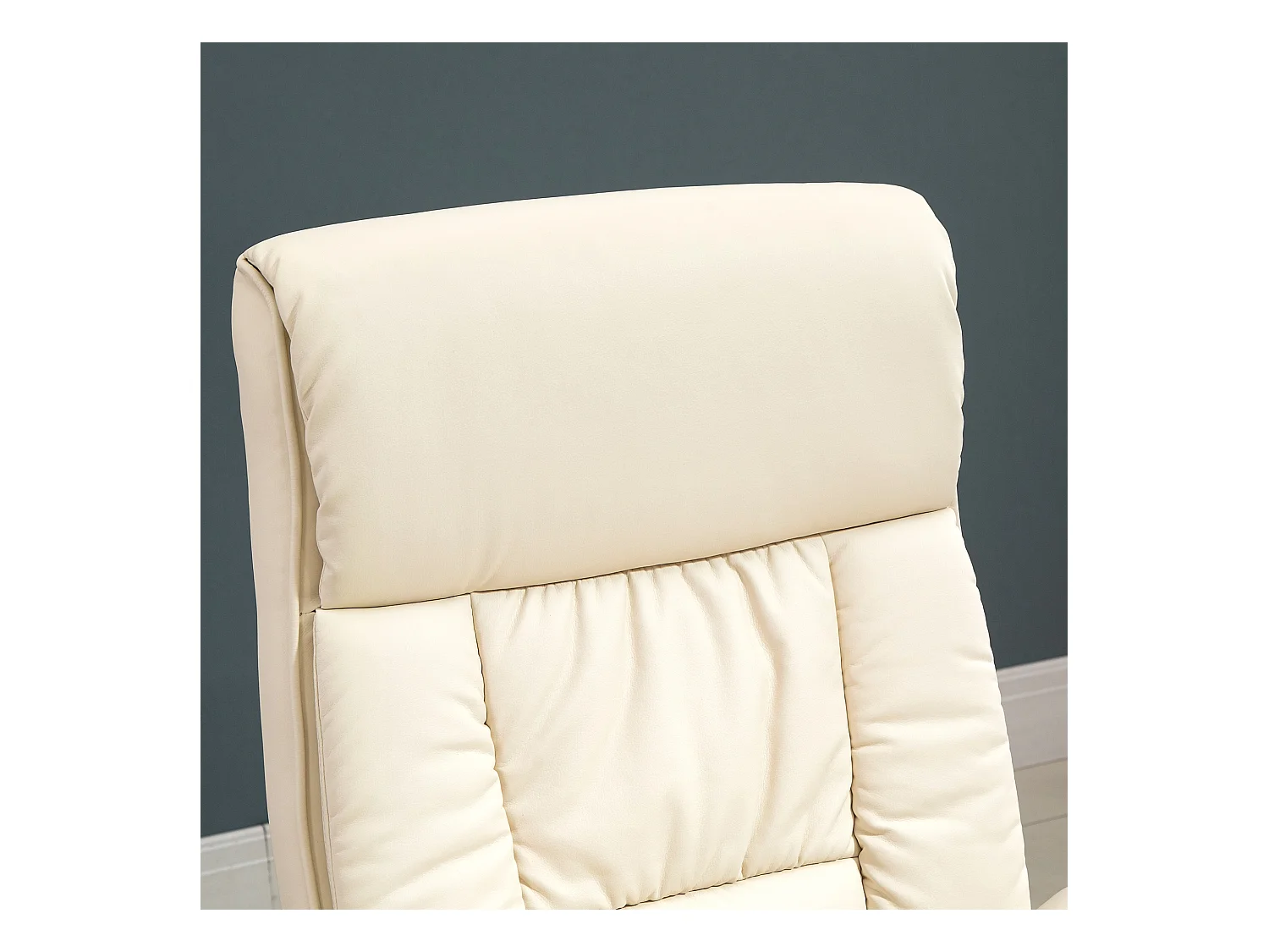 Poltrona reclinabile a 135° con seduta girevole e pouf crema