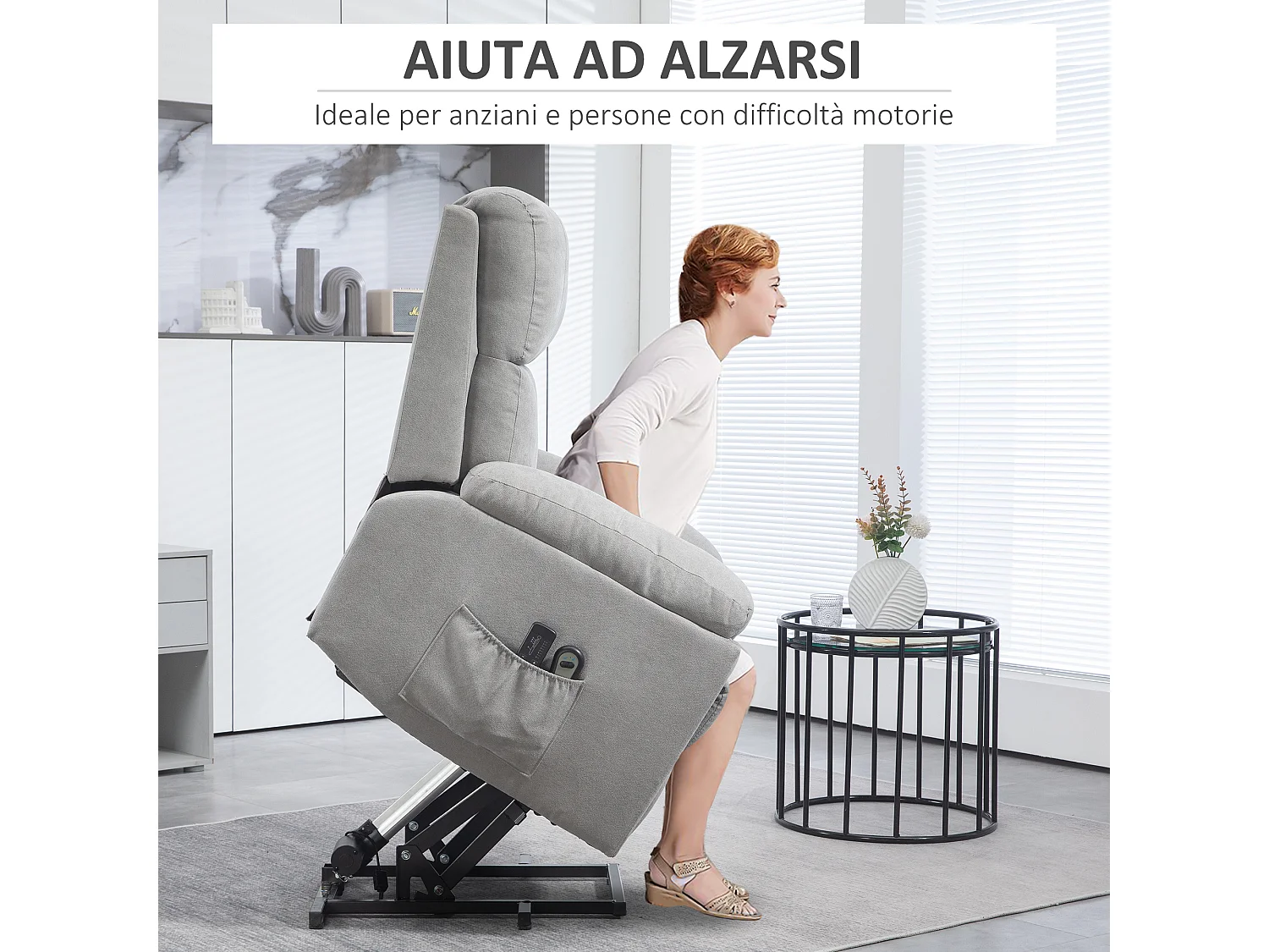 Poltrona alzapersona reclinabile a 135° con poggiapiedi grigio chiaro