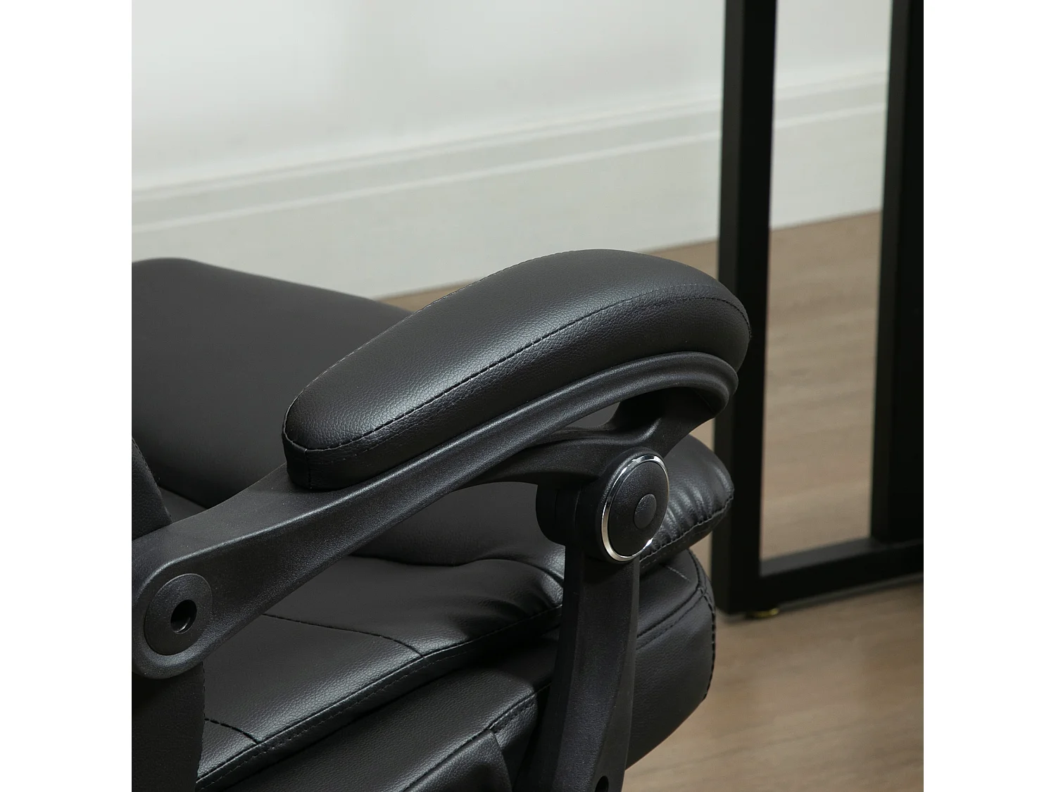 Sedia da ufficio massaggiante similpelle con presa usb nero