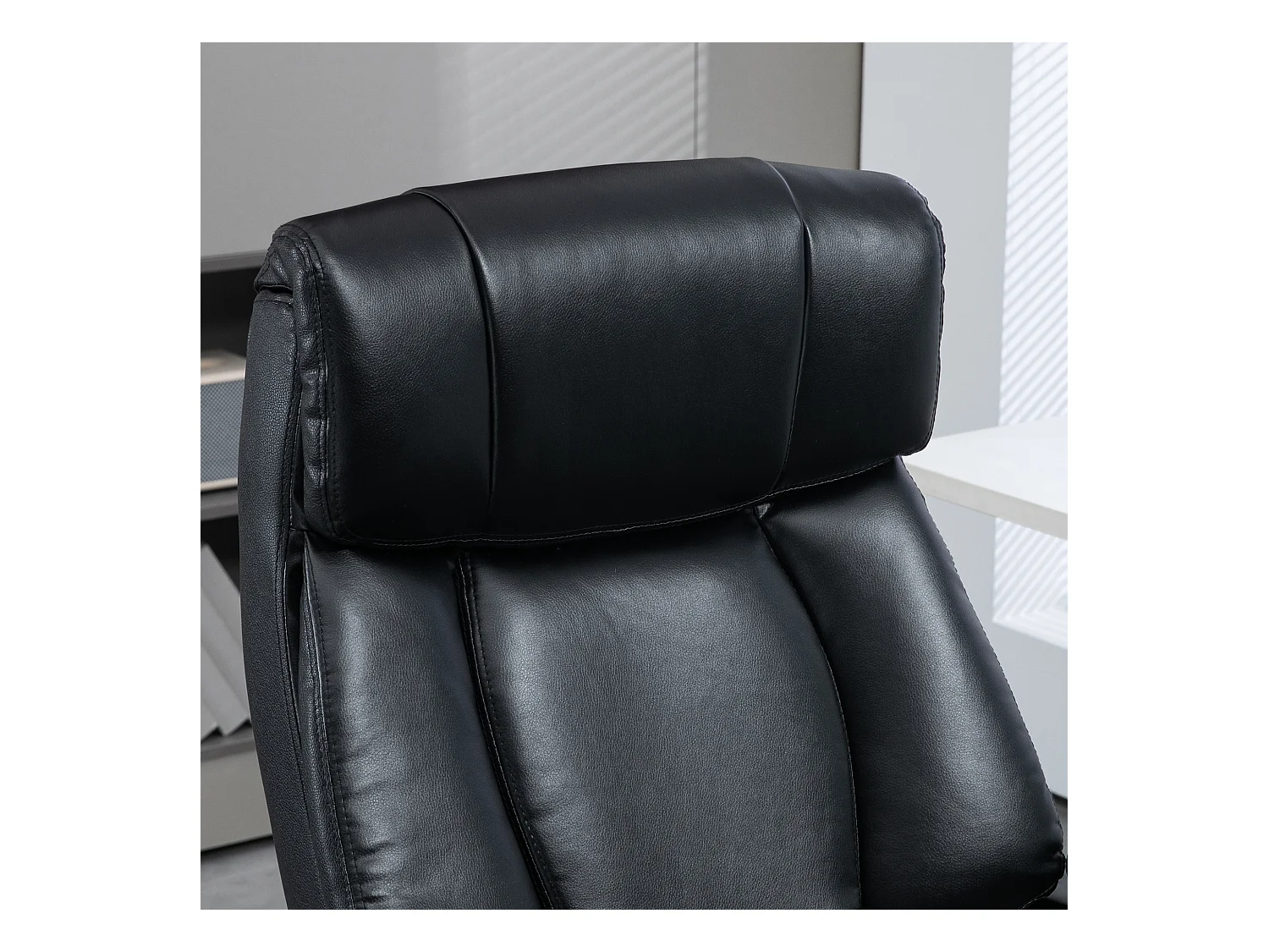 Poltrona da ufficio massaggiante e riscaldata con 8 programmi nera