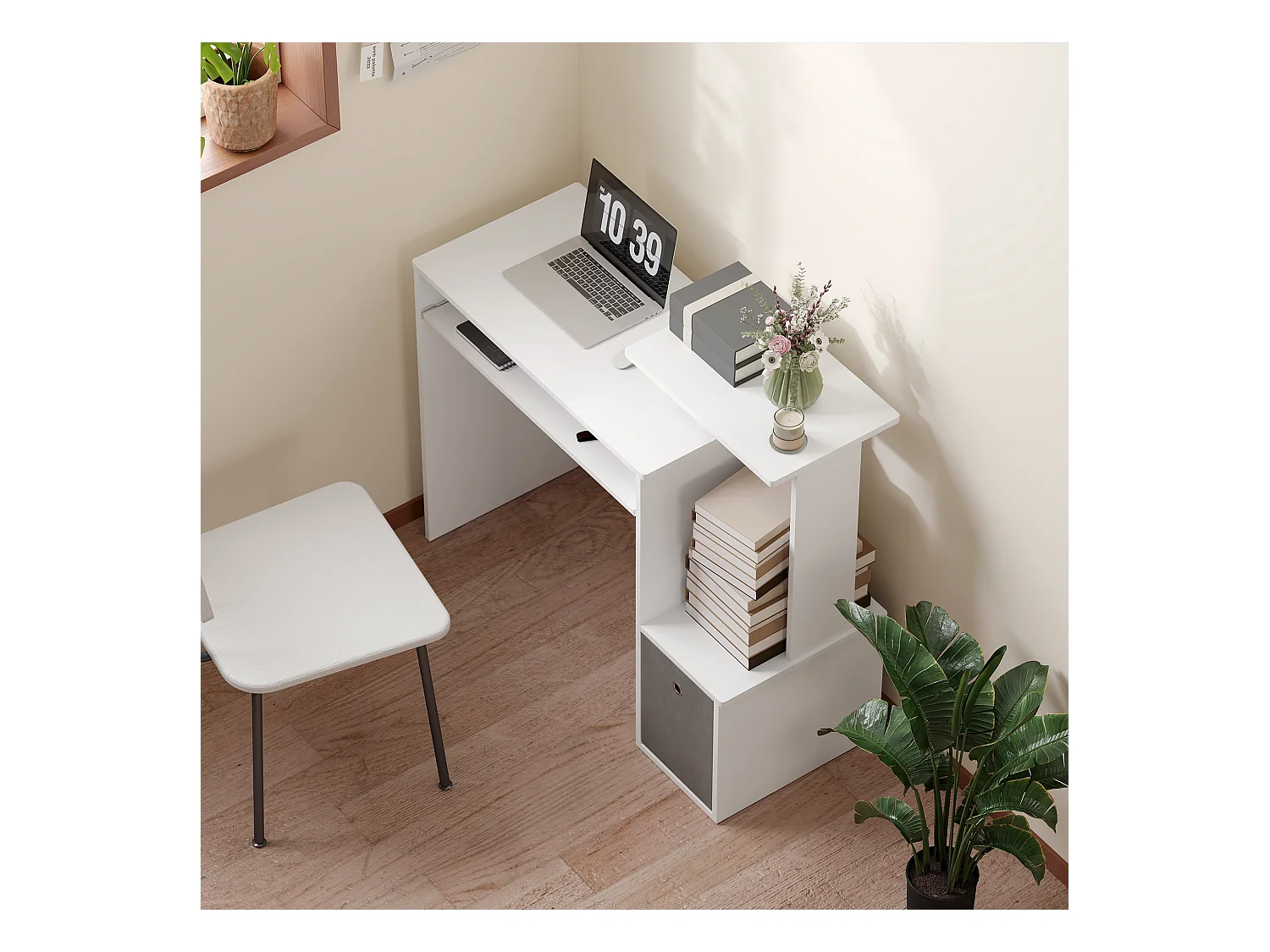 Scrivania pc moderna con porta tastiera e cassetto in tessuto