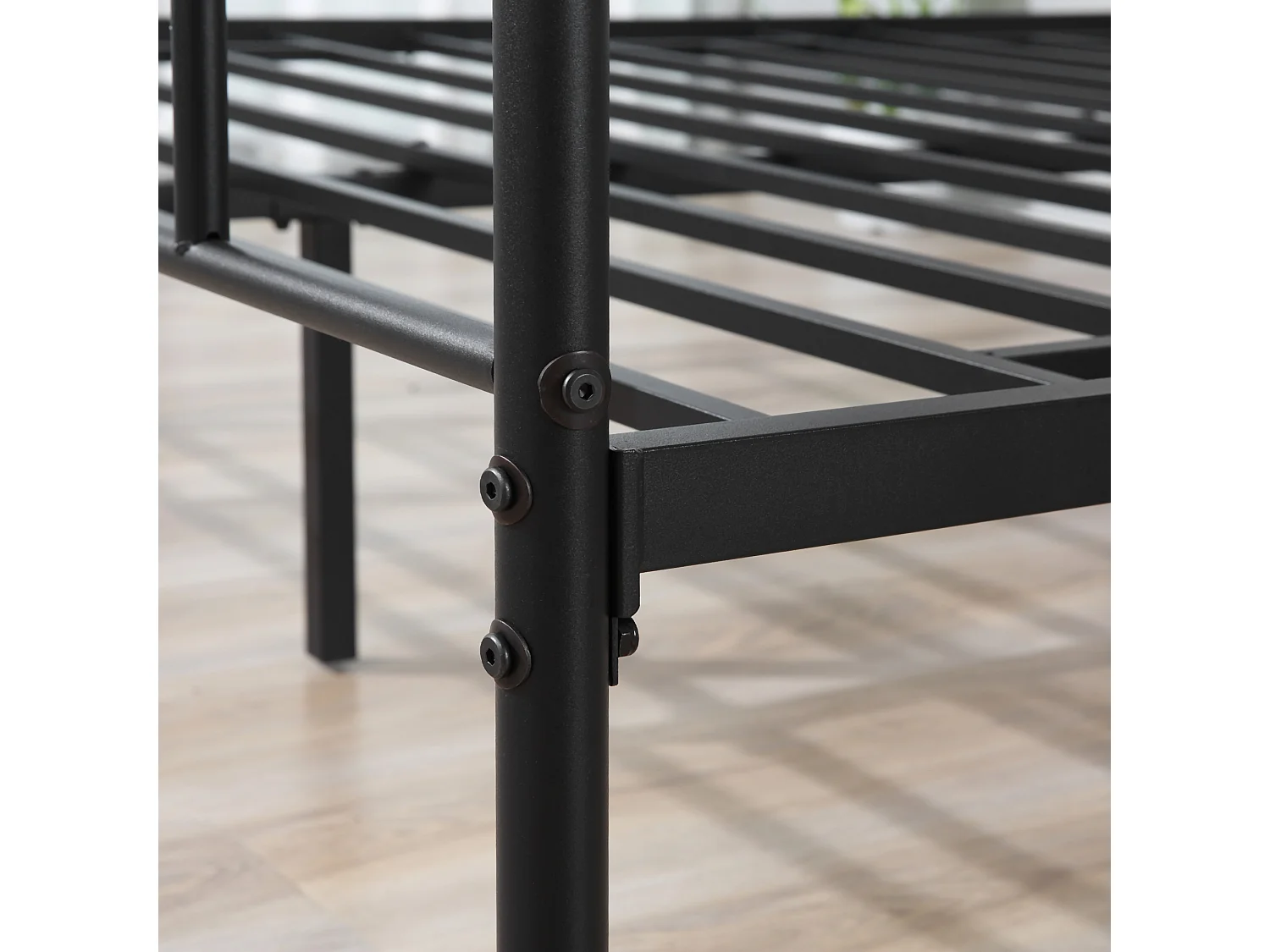 Letto una piazza e mezza 140x200cm con doghe e testiera acciaio