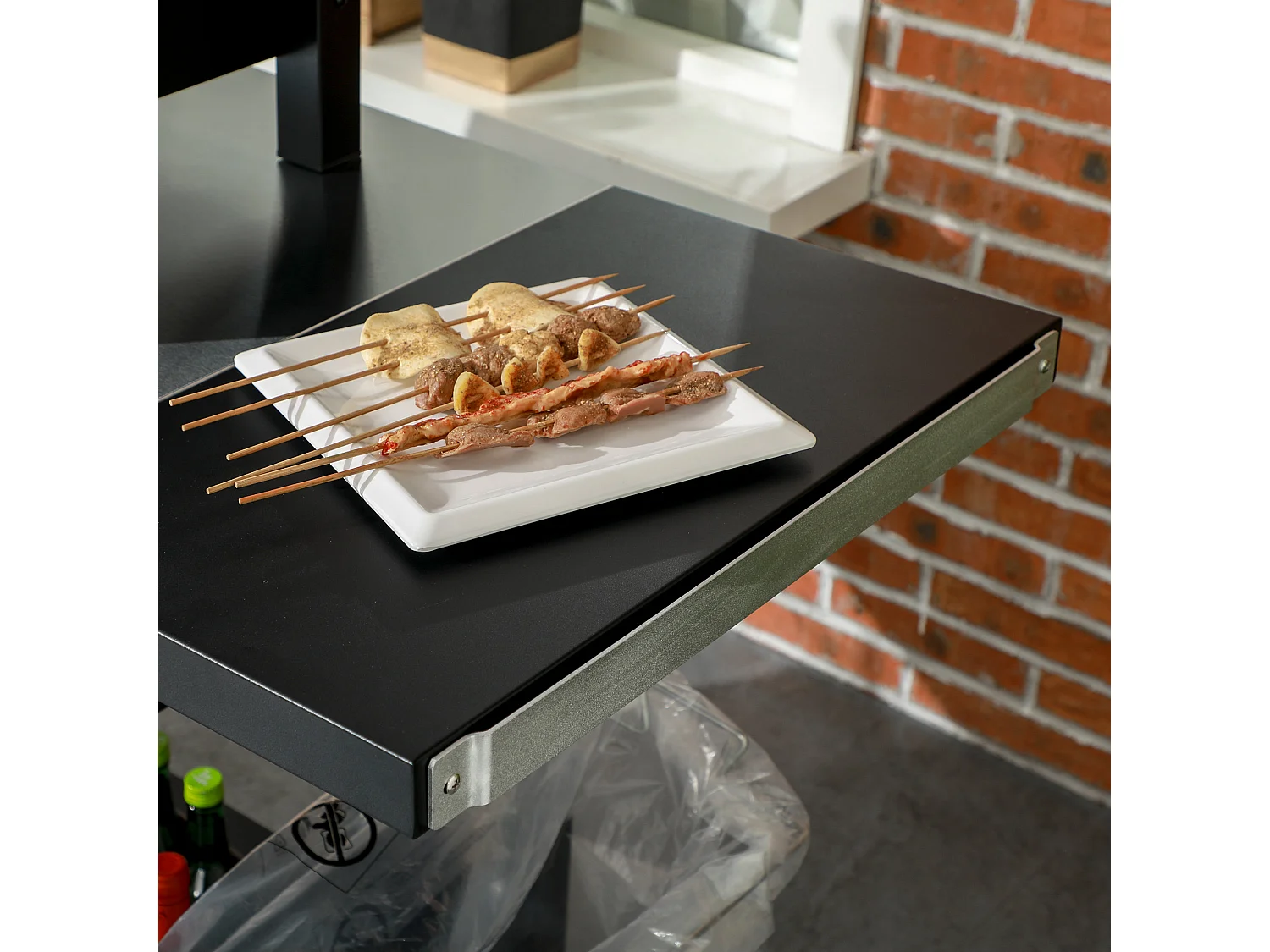 Chariot de grillade avec plan de travail, étagères et support pour vin, acier inoxydable, noir (125x68x84 cm)