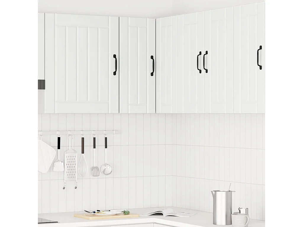 witte keukenhoekkast van bewerkt hout