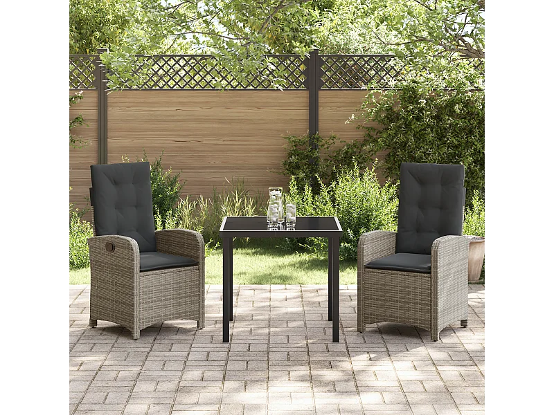 3-teiliges Garten-Essset mit grauen Polyrattan-Kissen