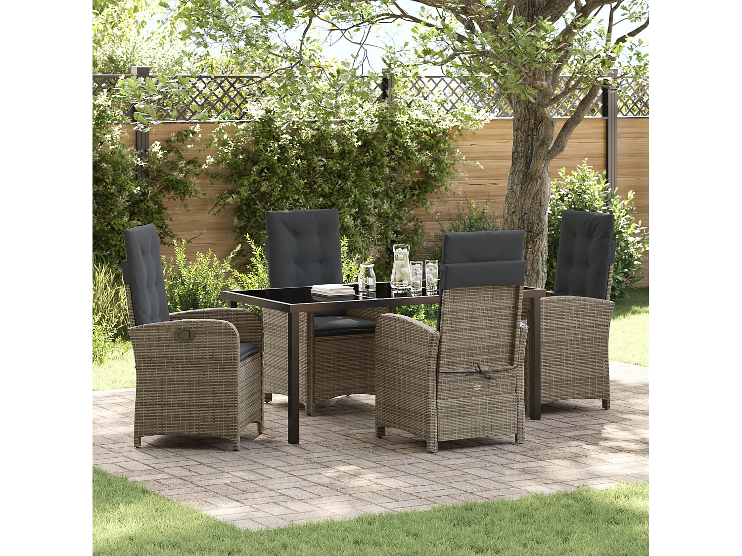 5-teiliges Garten-Essset mit grauen Kissen aus synthetischem Rattan