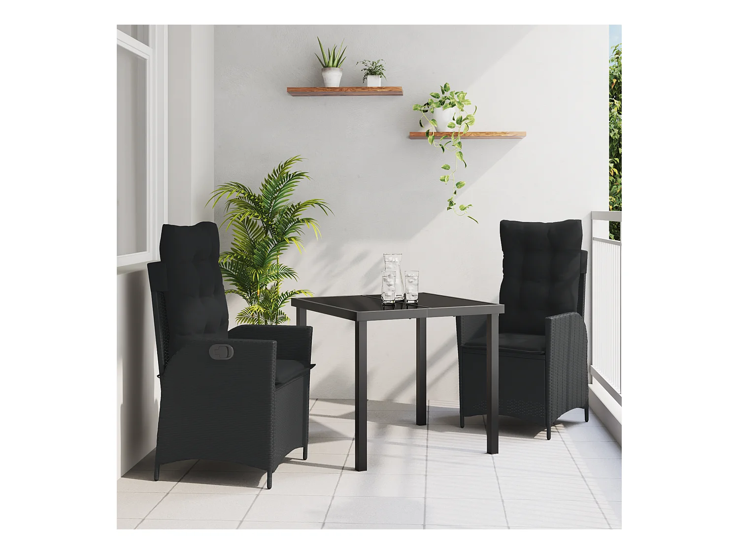 3-teiliges Garten-Essset mit schwarzen Polyrattan-Kissen