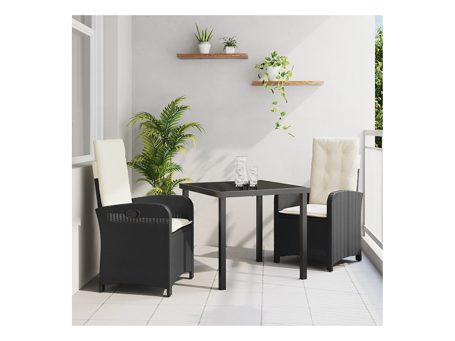 3-teiliges Garten-Essset mit schwarzen Polyrattan-Kissen