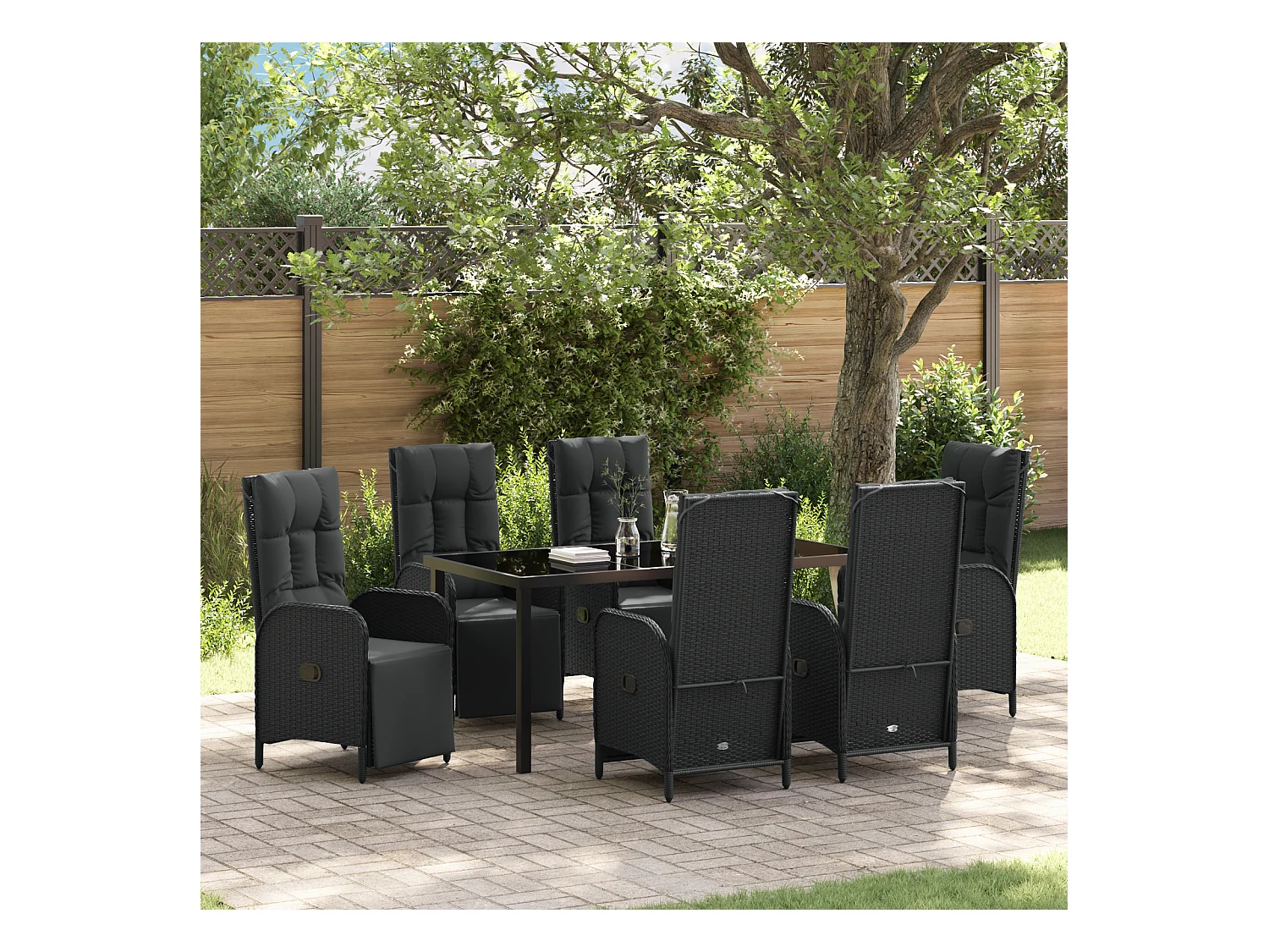 7-teiliges Garten-Essset mit schwarzen Polyrattan-Kissen