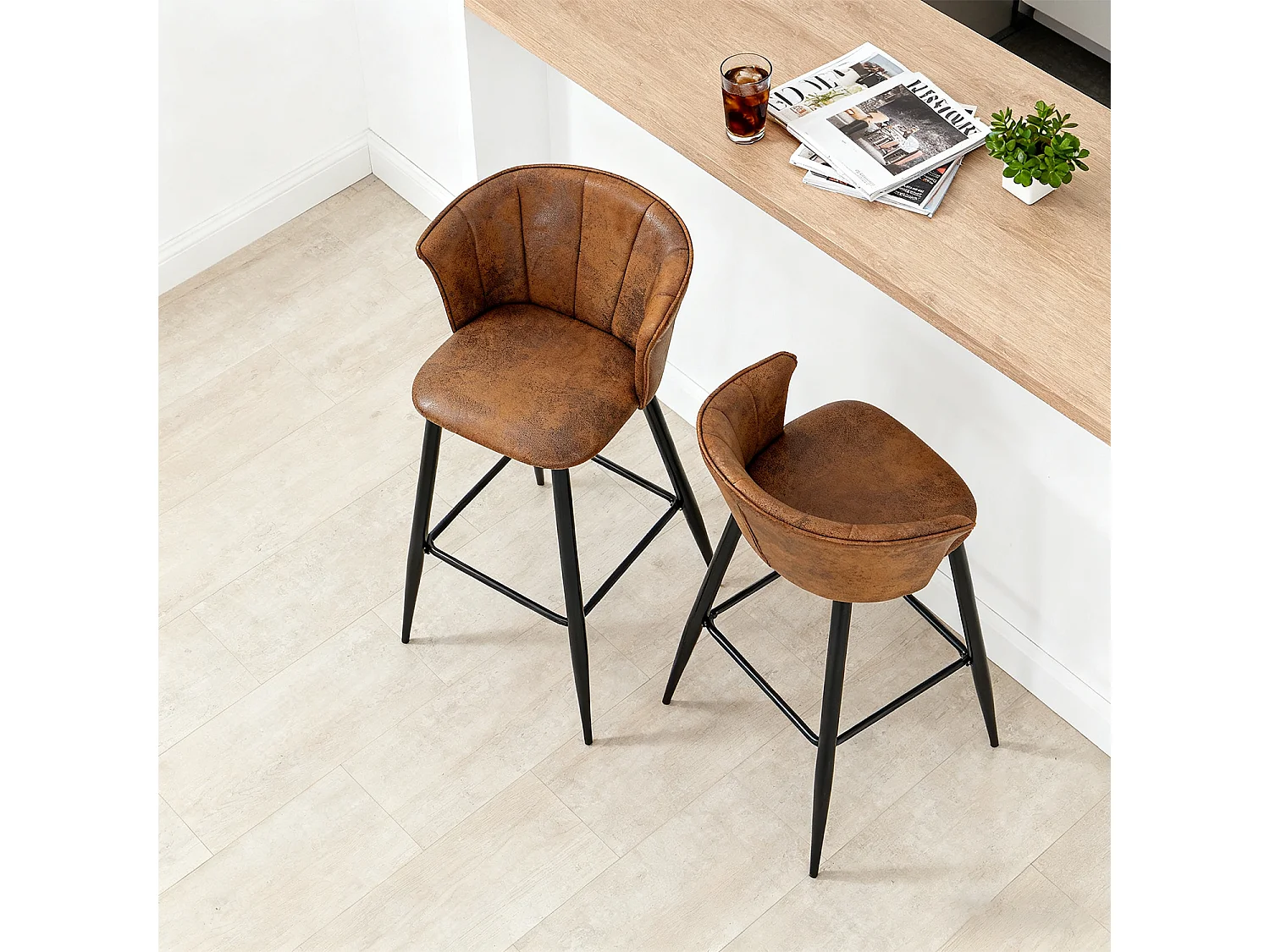 MEUBLES COSY Lot de 2 tabourets de bar chaises rembourrées en suède marron avec accoudoirs, dossier et repose-pieds, style industriel, pieds en métal noir