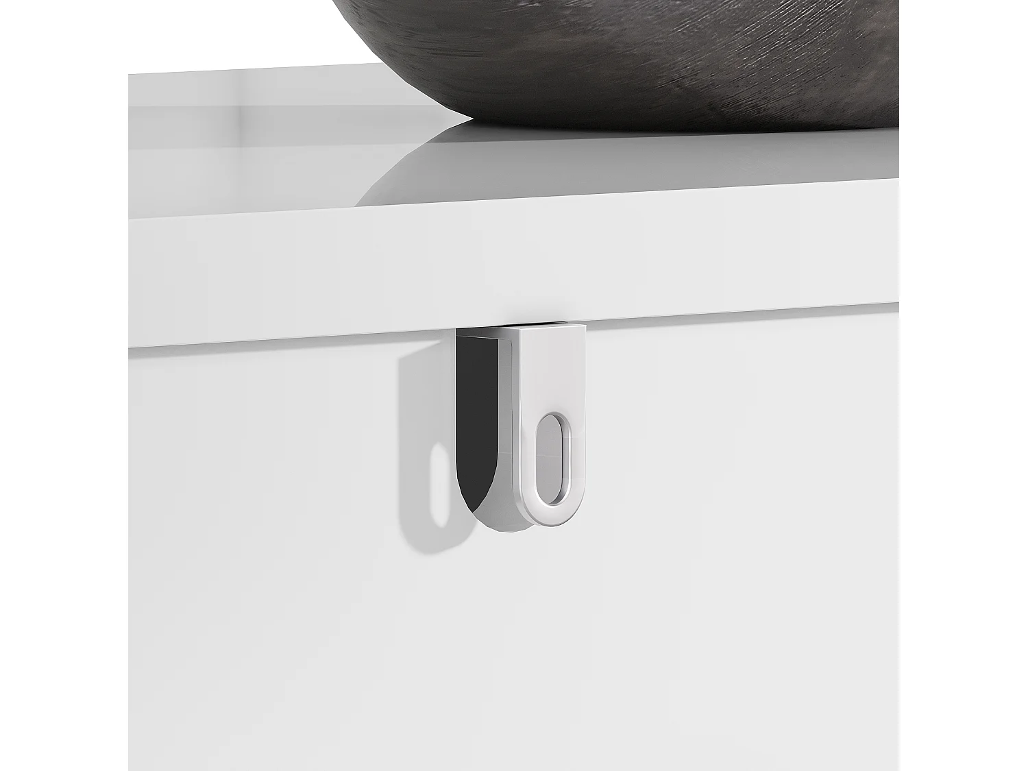 Wit dressoir met geometrisch design, gouden handgrepen en poten, MDF, (152x40x75 cm)