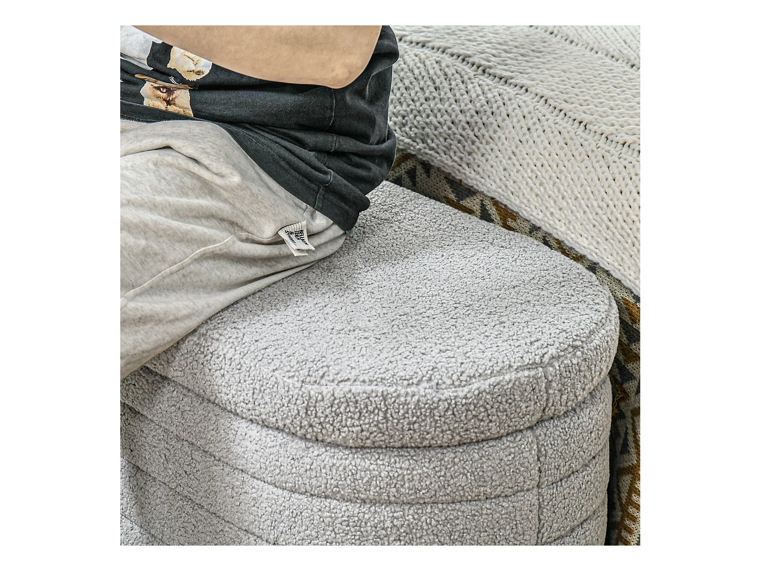 Banc de chambre avec rangement, pieds bois, tissu teddy gris clair (116x41x40.5cm)