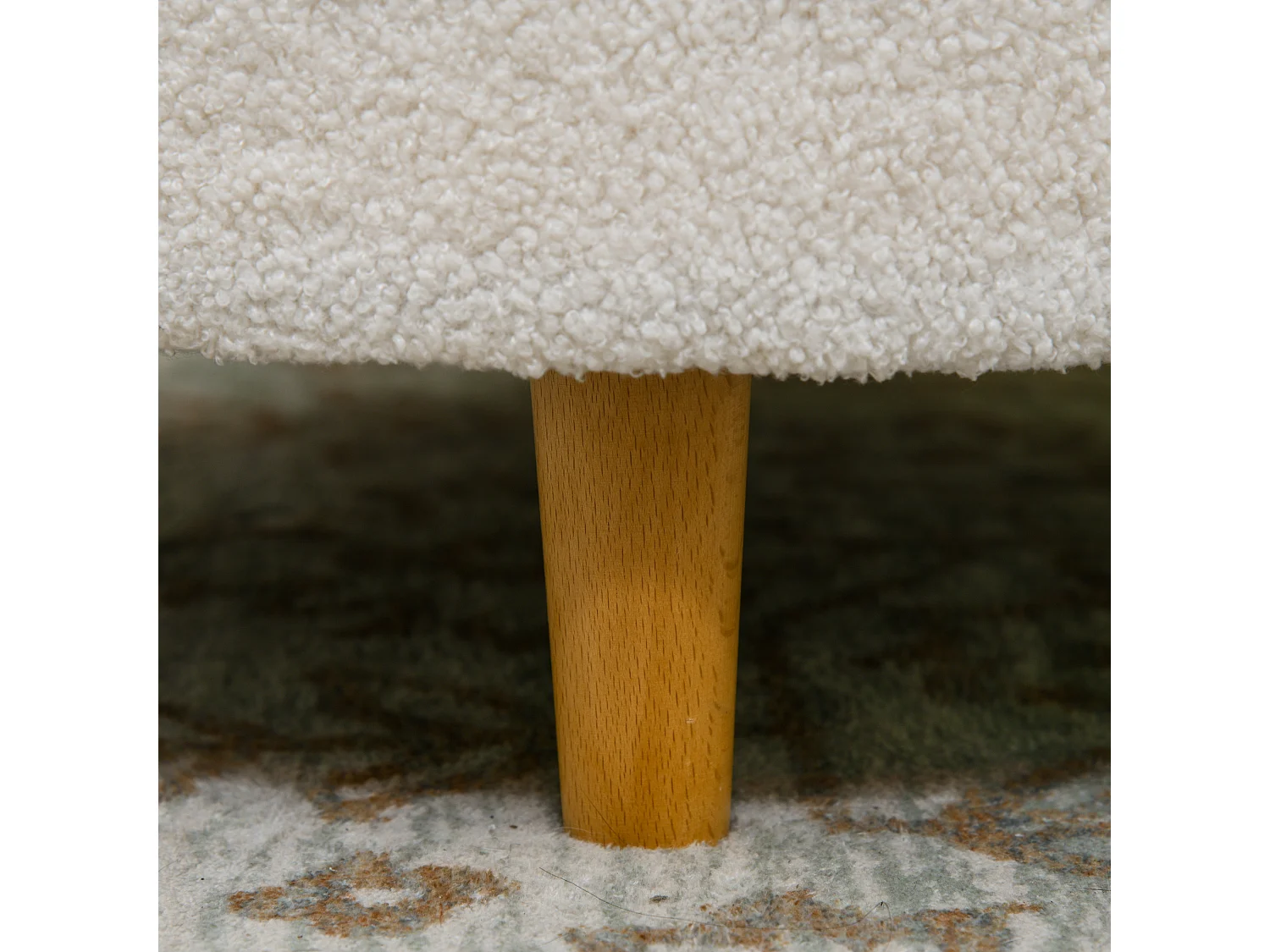 Ronde poef met opbergruimte, polyesterstof, houten poten, wit (56x56x42 cm)