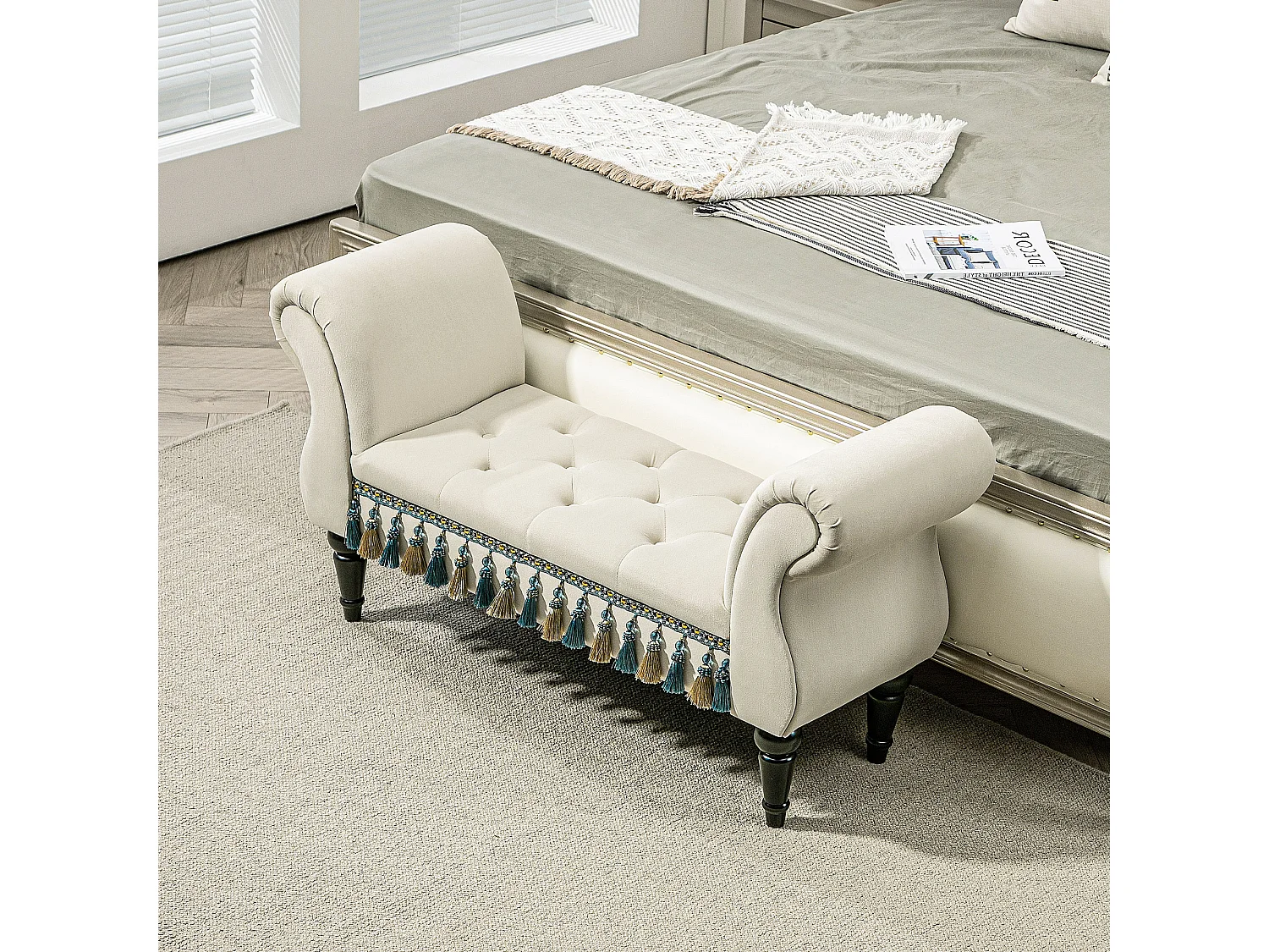 Banc rembourré avec accoudoirs, design vintage, pieds bois massif, beige (117x40x58cm)
