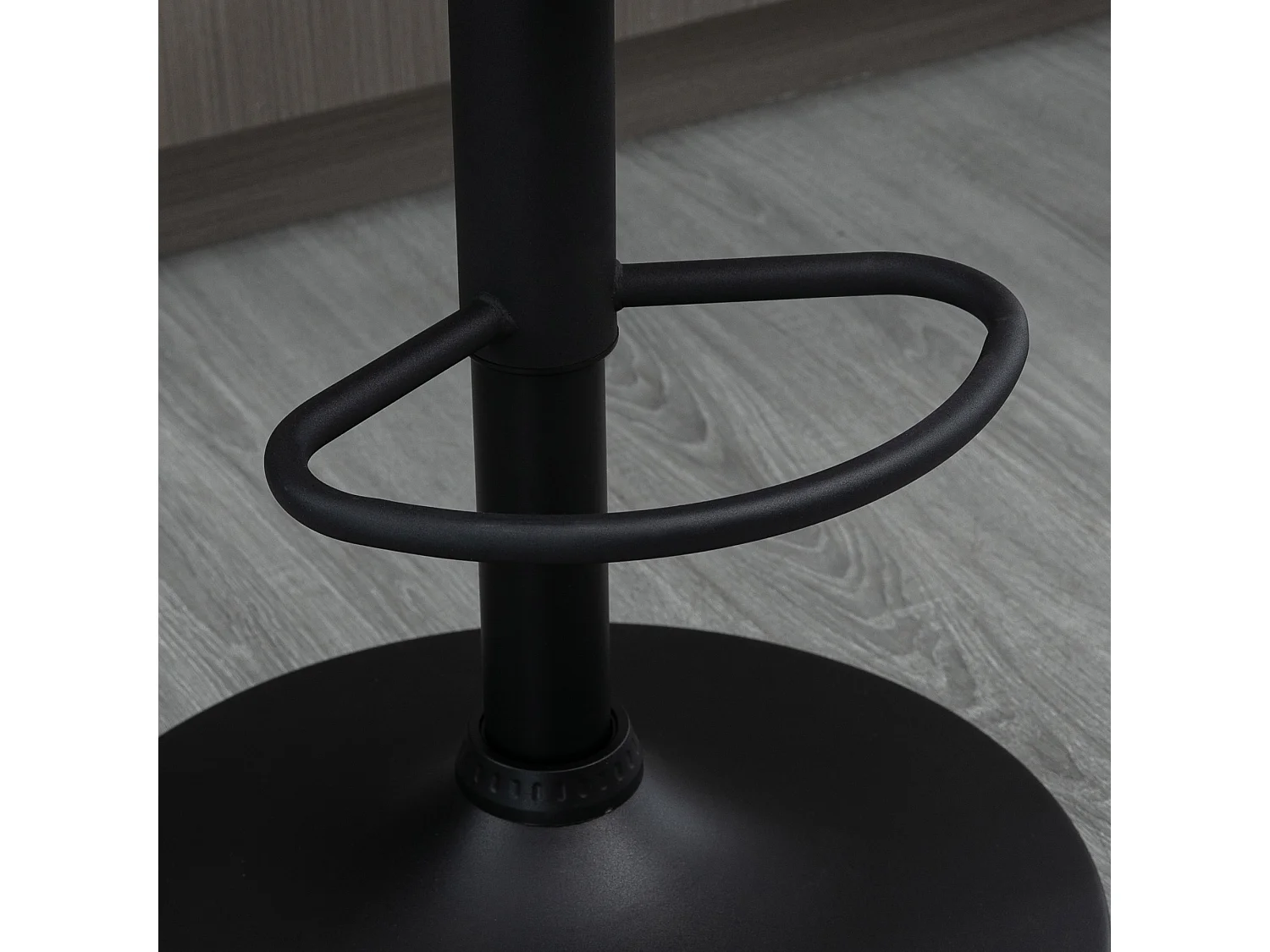 Set di 2 sgabelli da bar regolabili, braccioli, schienale in similpelle, grigio scuro, gambe in metallo (57x50x84-104cm)