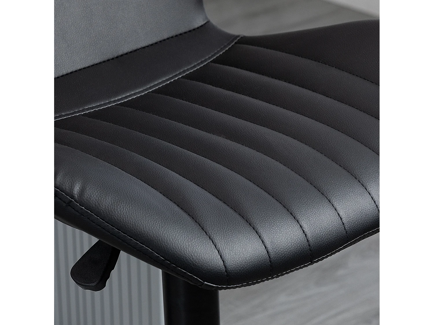 Tabouret de bar, réglable en hauteur, avec dossier, simili cuir, noir (48.5x55.5x90-110 cm)