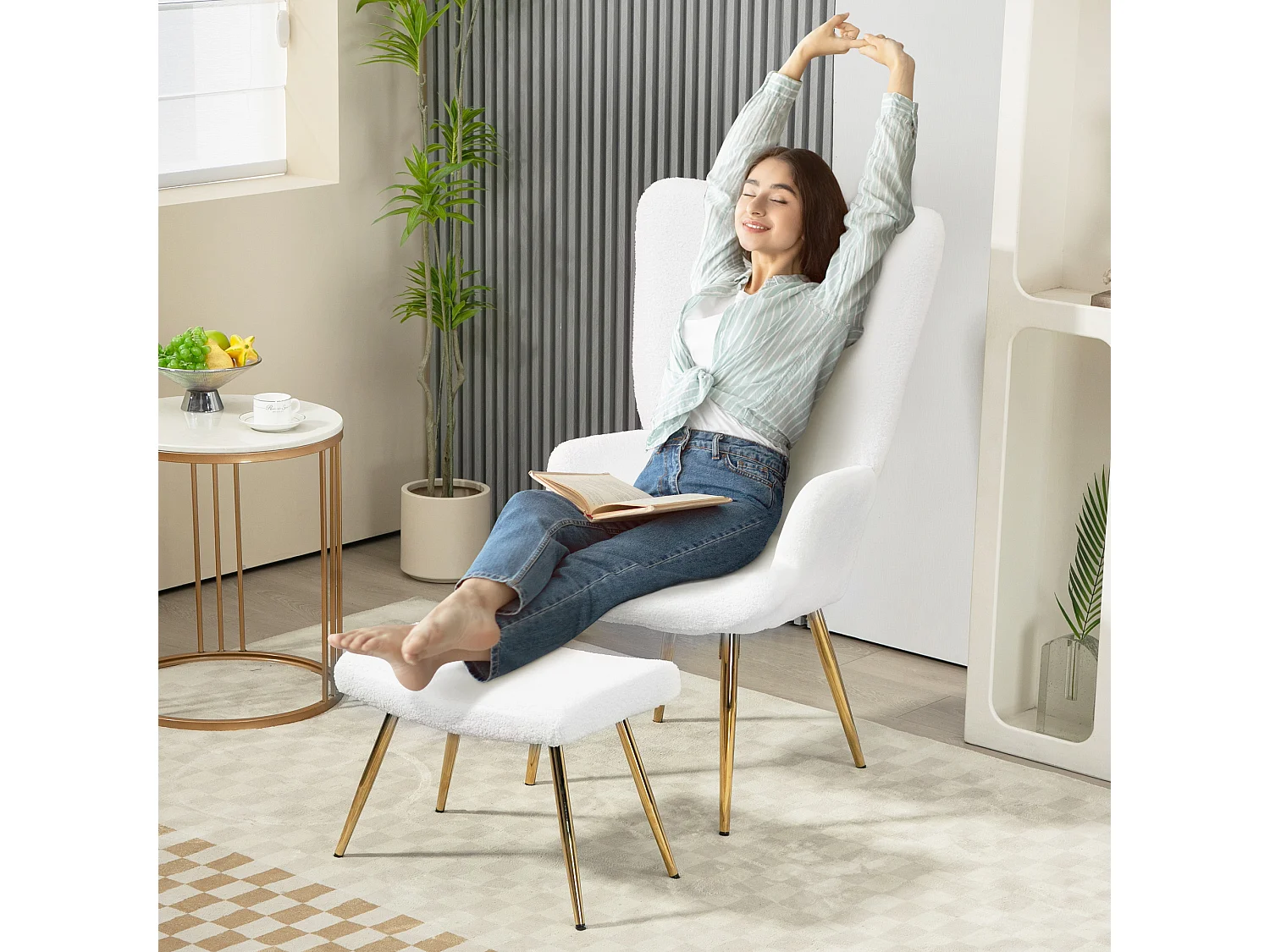 Poltrona relax con poggiapiedi, design moderno, microfibra, bianco (73x68x111 cm)