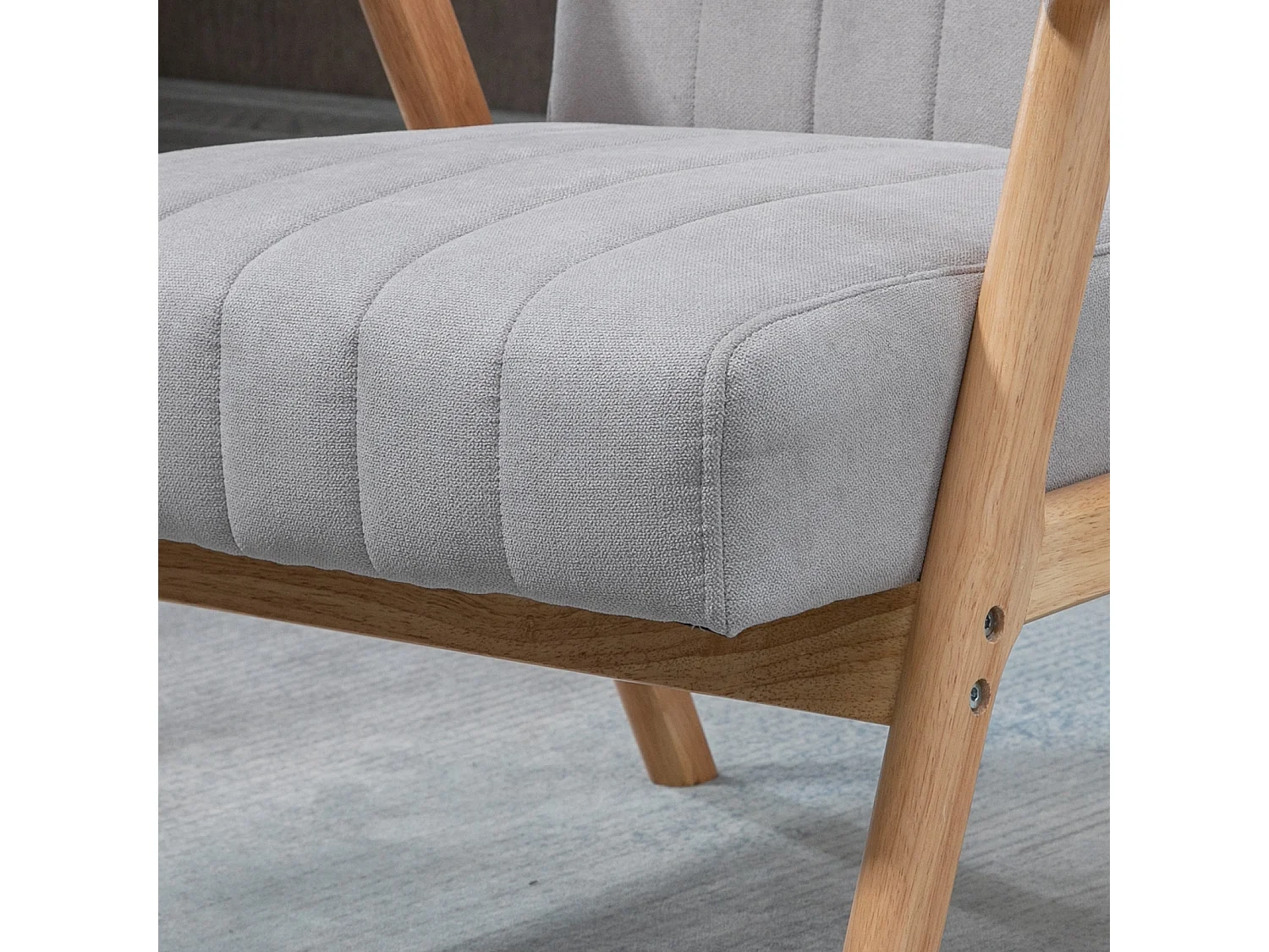 Fauteuil relax avec accoudoirs, design scandinave, bois de caoutchouc, microfibre, gris clair (68x74x82 cm)