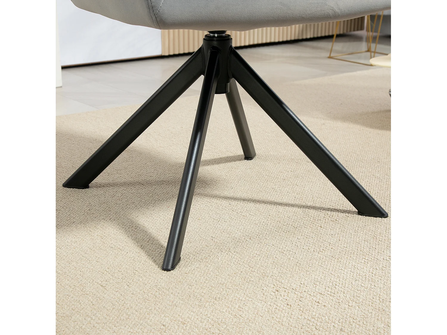 Moderne draaifauteuil van fluweel met armleuningen, metalen poten, grijs (58,5x59x78,5 cm)