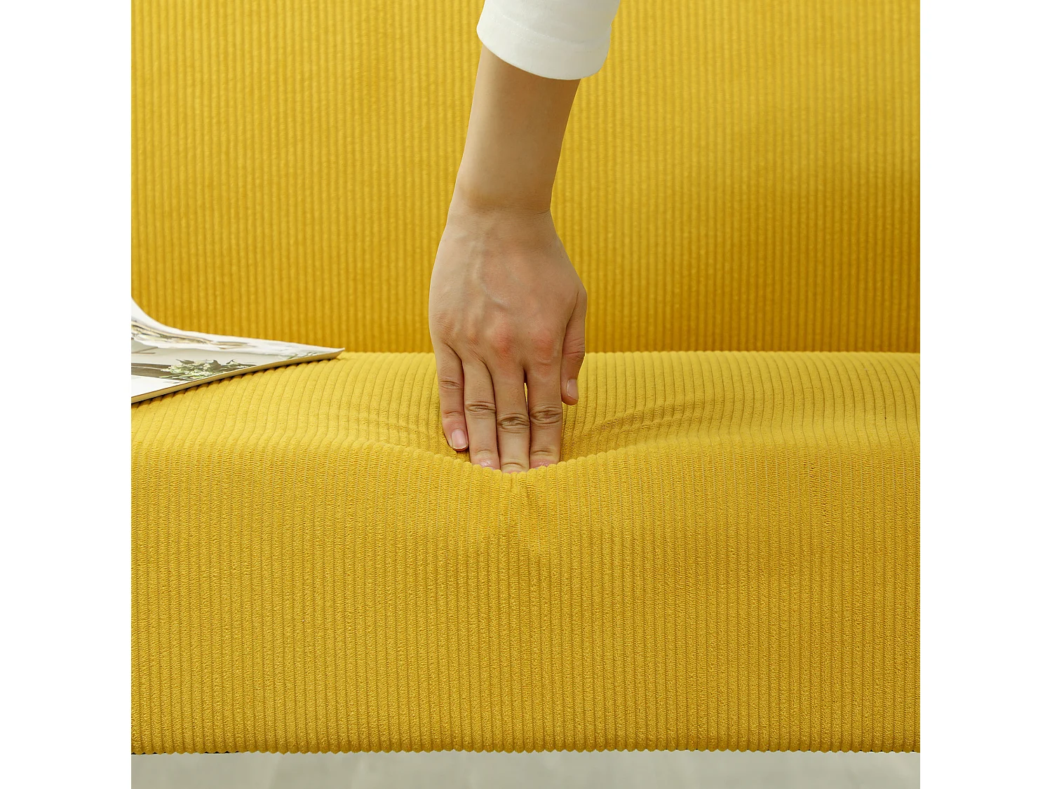 Canapé 2 places en velours côtelé, structure bois, jaune (110x62x85cm)