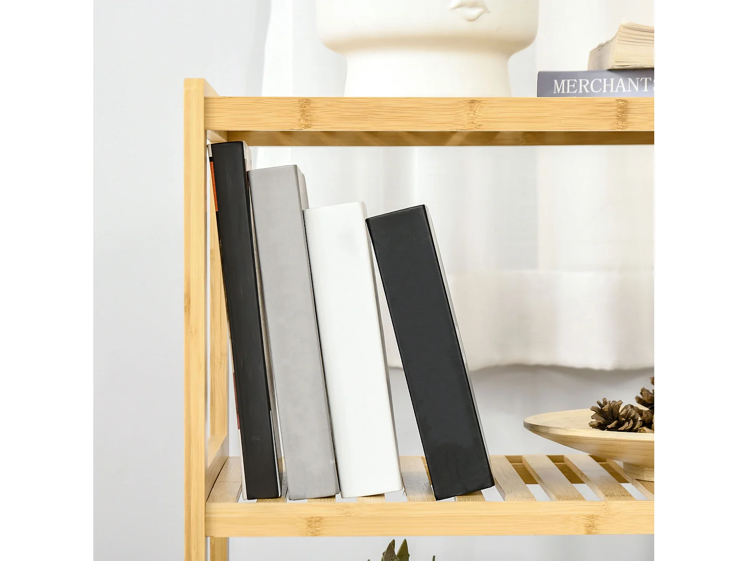 Étagère à 3 niveaux, rangement multifonction, bambou naturel, design compact et stable (62x33x80cm)