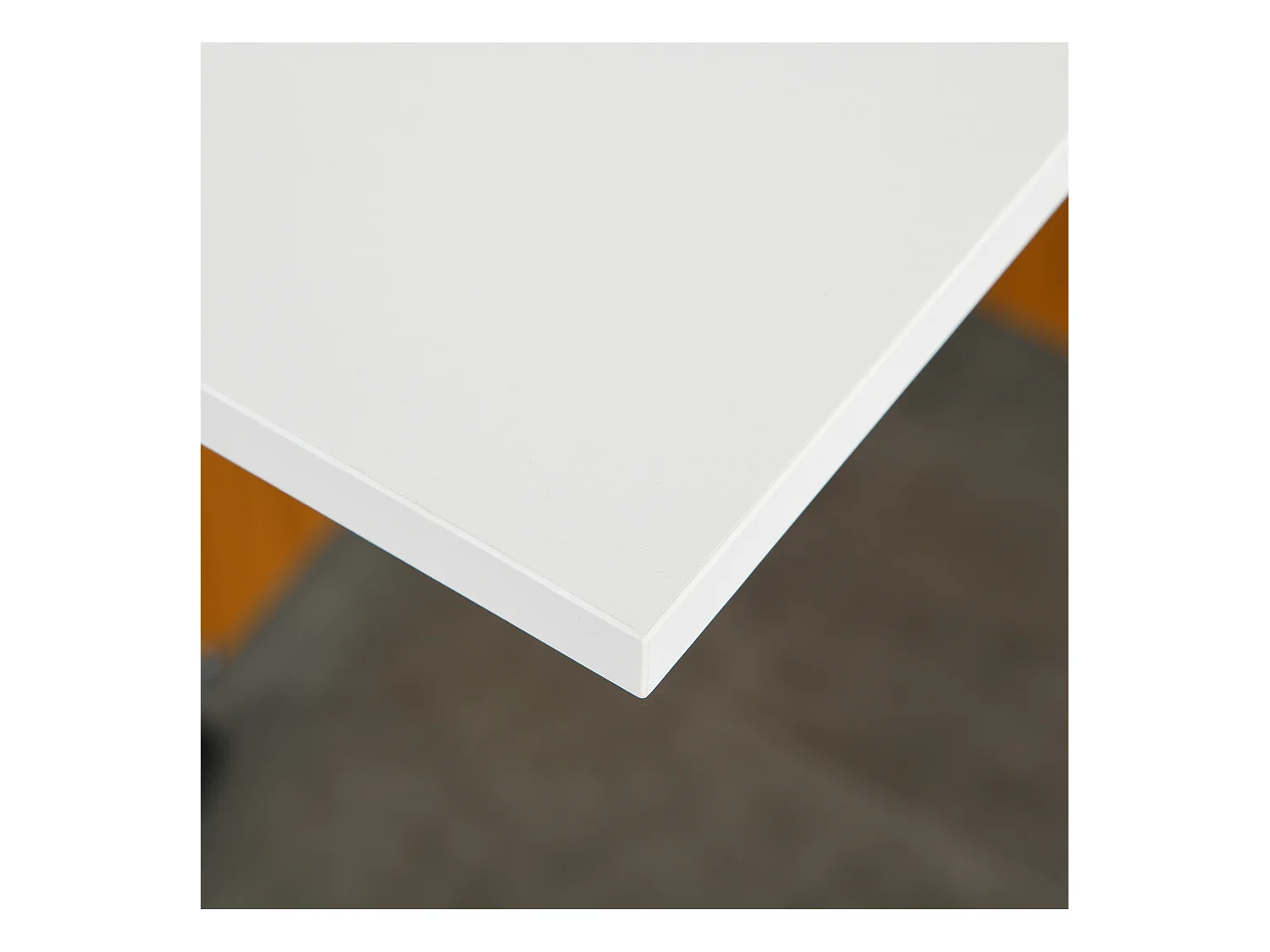 Mobiler Klapptisch mit abklappbarer Platte, weißes Sperrholz, Rollen (120x80x73cm)