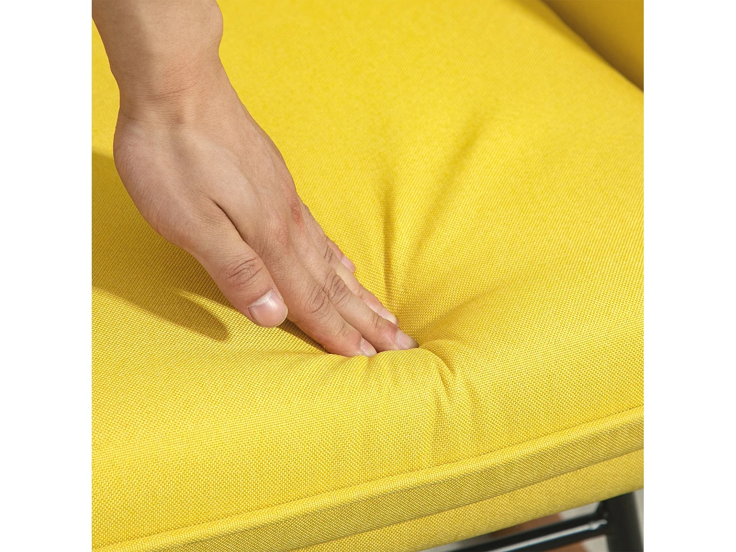 Fauteuil à bascule avec ottoman, tissu lin, beige, avec accoudoirs, jusqu'à 130 kg (64x89x90 cm)