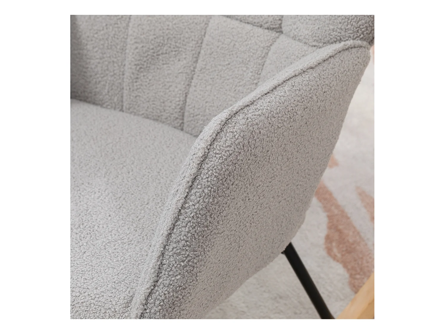 Fauteuil à bascule avec revêtement Berber, structure acier et bois, gris clair (71x92x101cm)