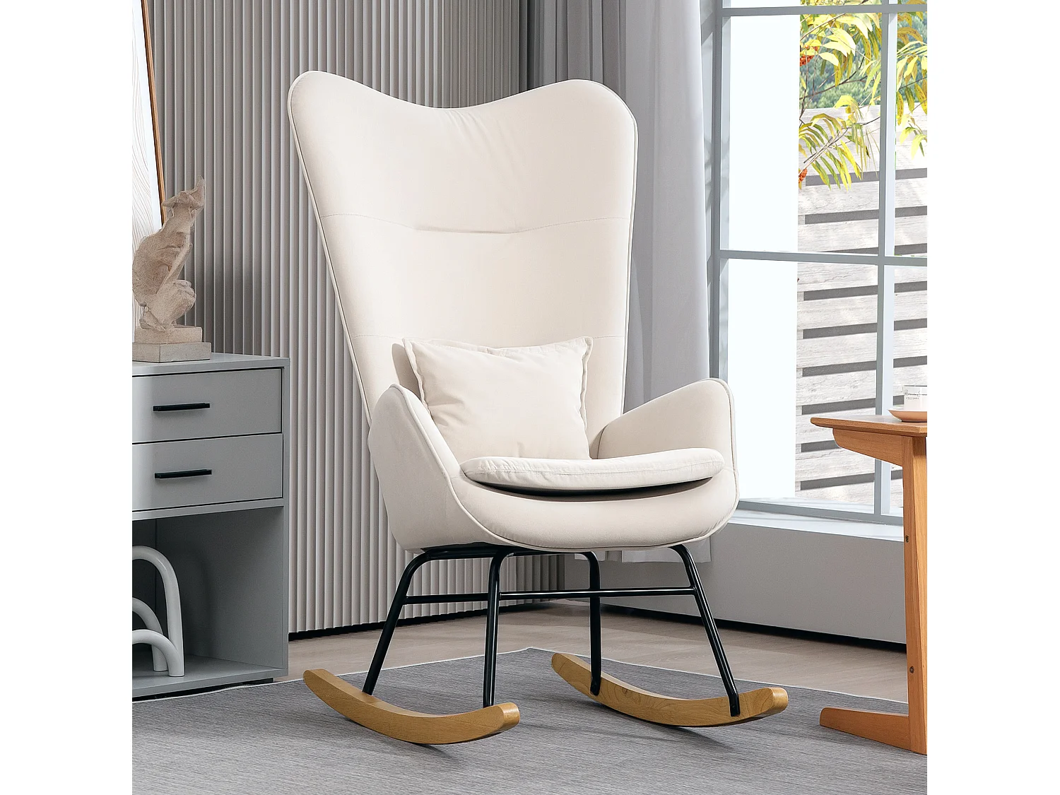 Fauteuil à bascule avec accoudoirs, tissu velours beige, coussin lombaire inclus, design ergonomique (67x85x112cm)