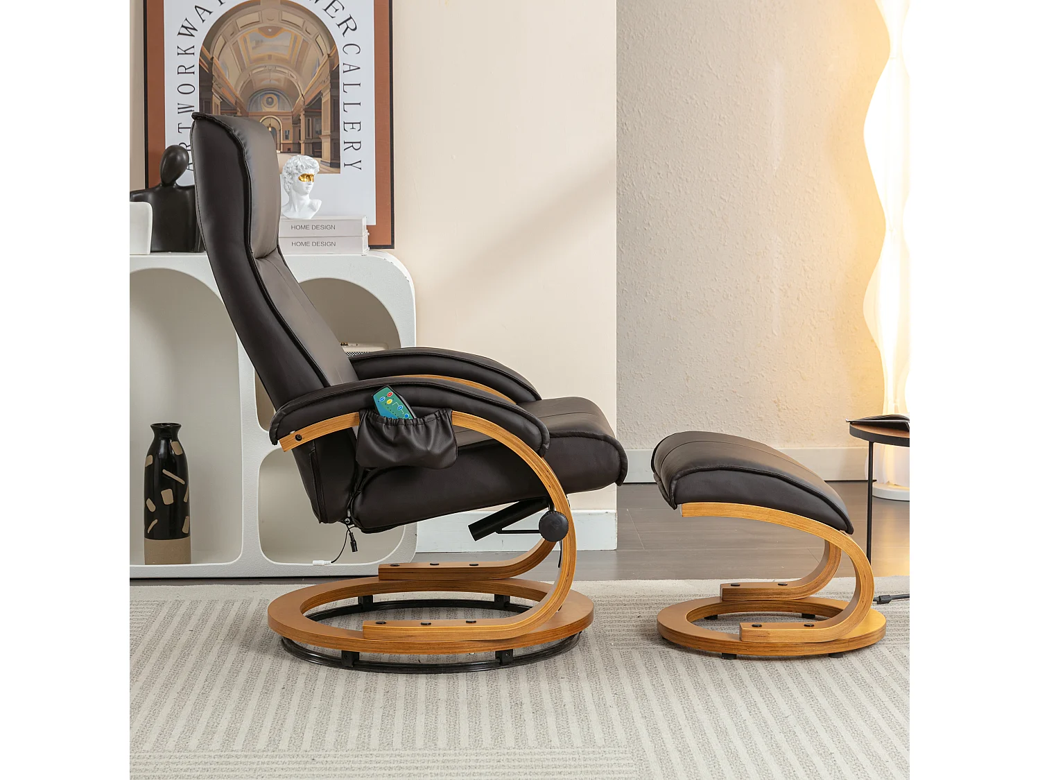 Fauteuil de massage avec PU, ottomane, 5 points de massage, base en bois incurvé, marron (85x67x103 cm)