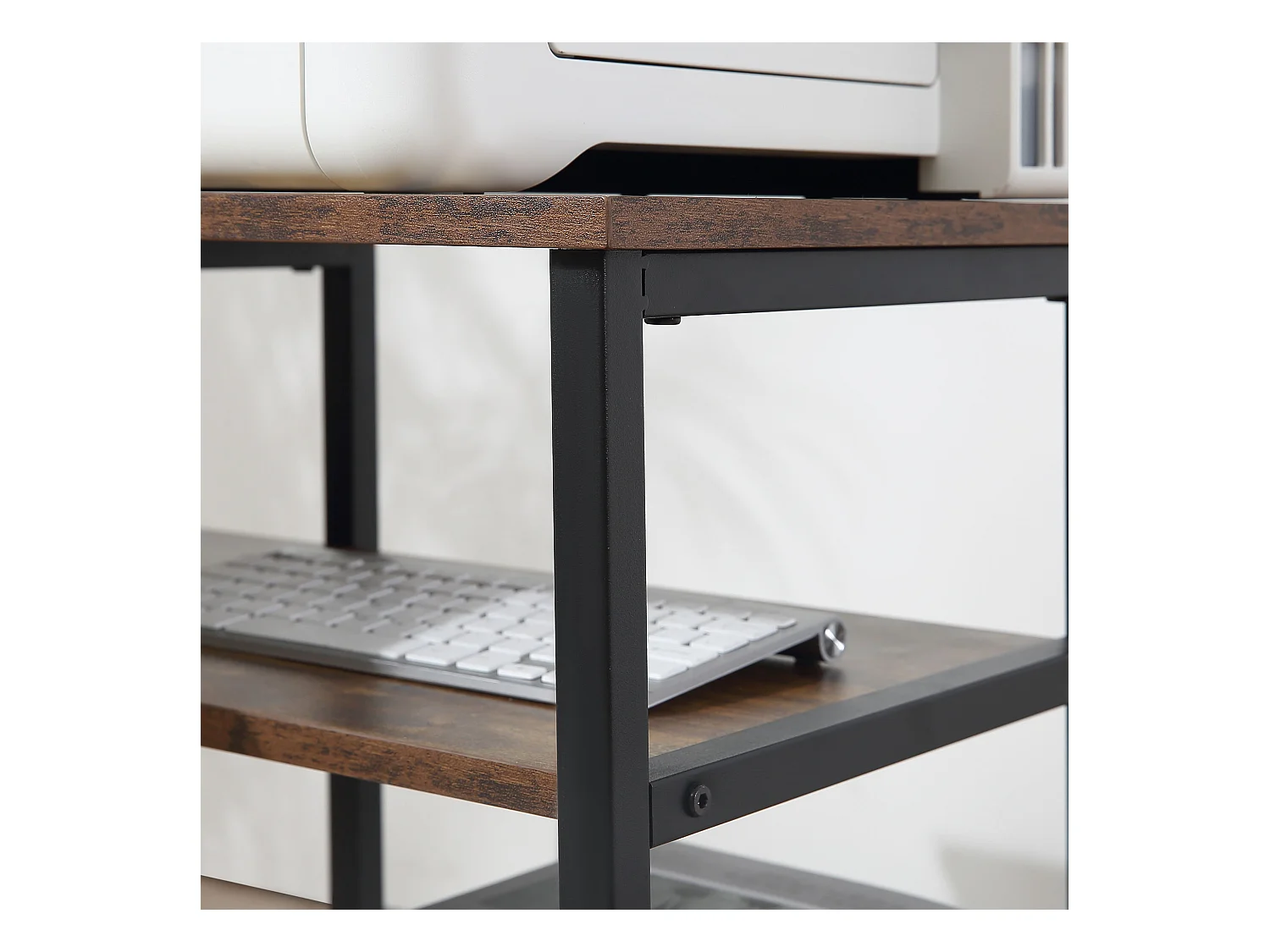 L-vormig hoekbureau met planken en lade, metaal, hout, bruin (135x90x79 cm)