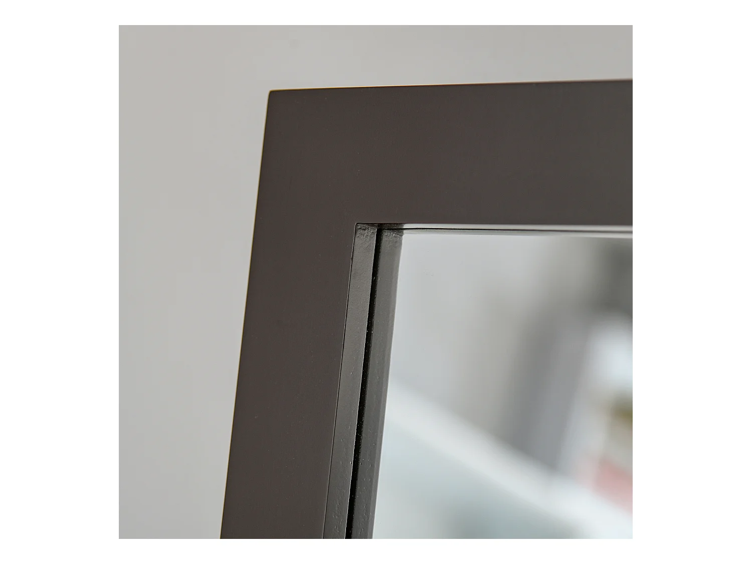 Miroir sur pied inclinable, cadre MDF, finition café, facile d’entretien (47x46x148cm)