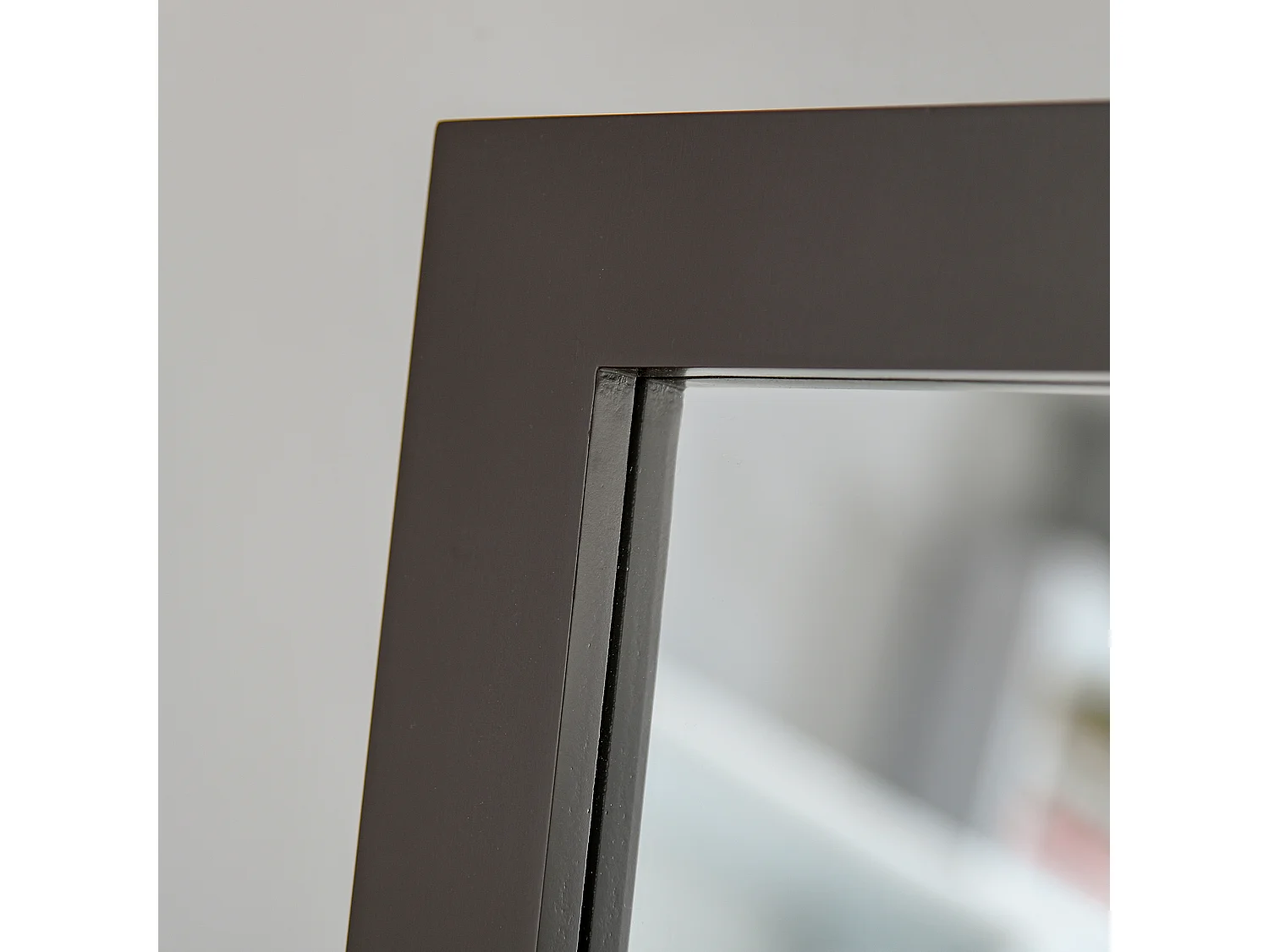 Specchio da appoggio basculante, cornice in MDF, finitura caffè, facile da pulire (47x46x148cm)