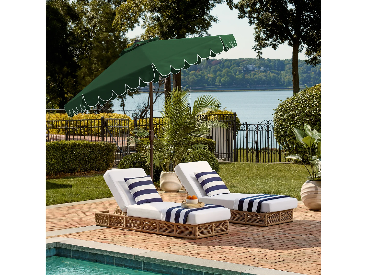 Parasol Vert 256 x 256 X 251 cm - Dorinda