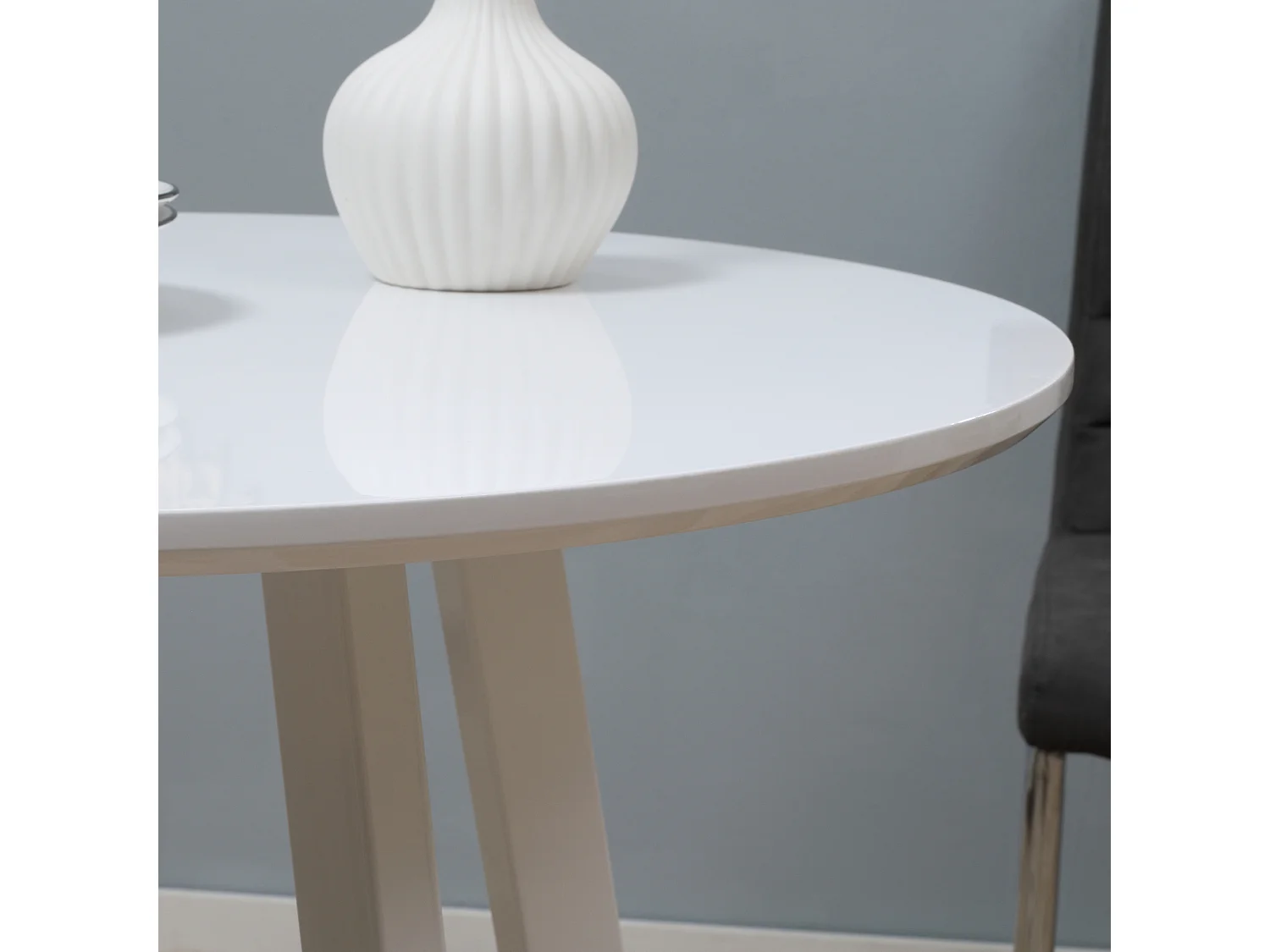 Table ronde à pieds biseautés, MDF, blanc brillant (72x72x75 cm)