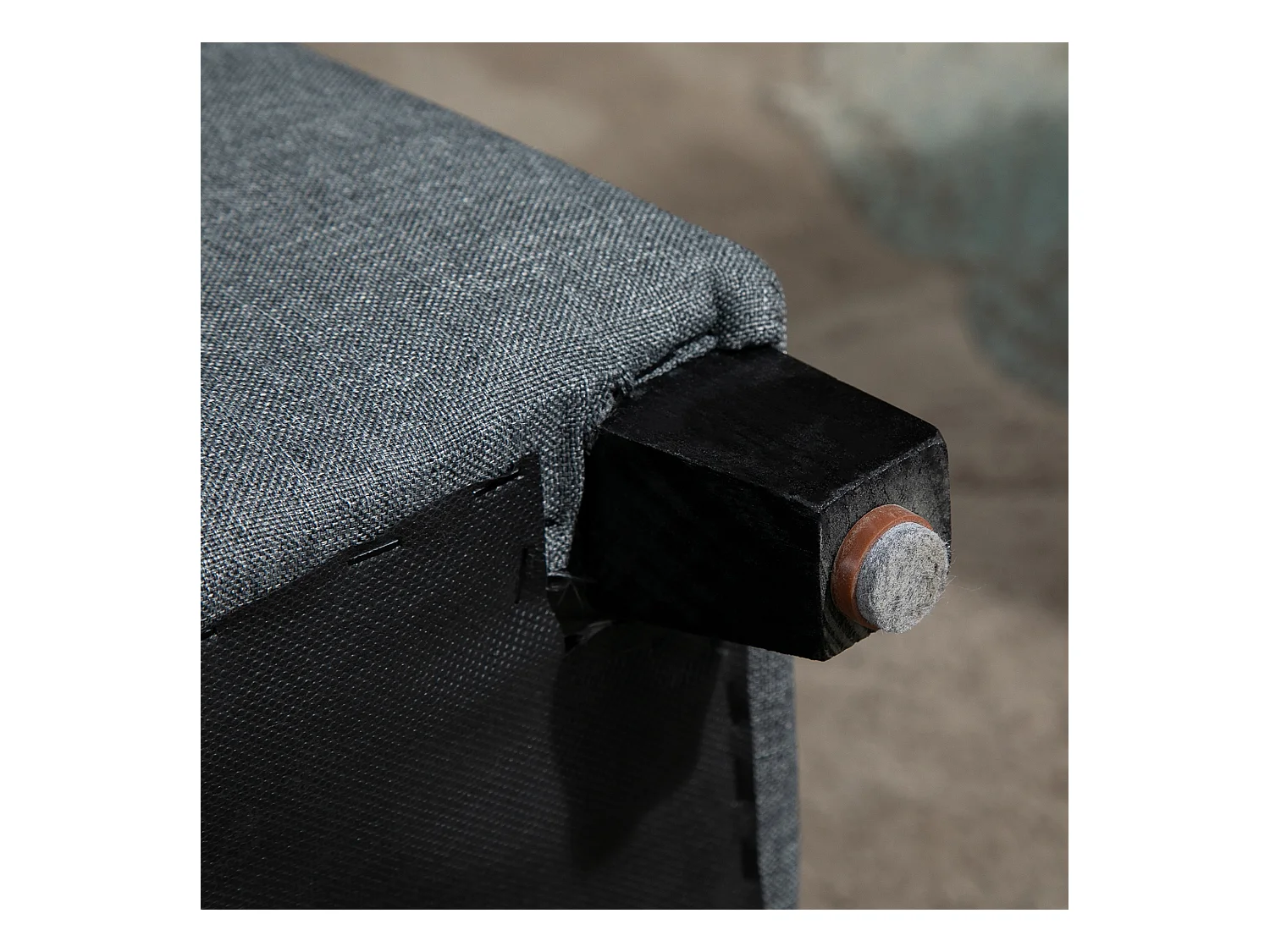 Quadratischer Pouf, Stoff in Leinenoptik, Holzbeine, grau (35x35x35 cm)